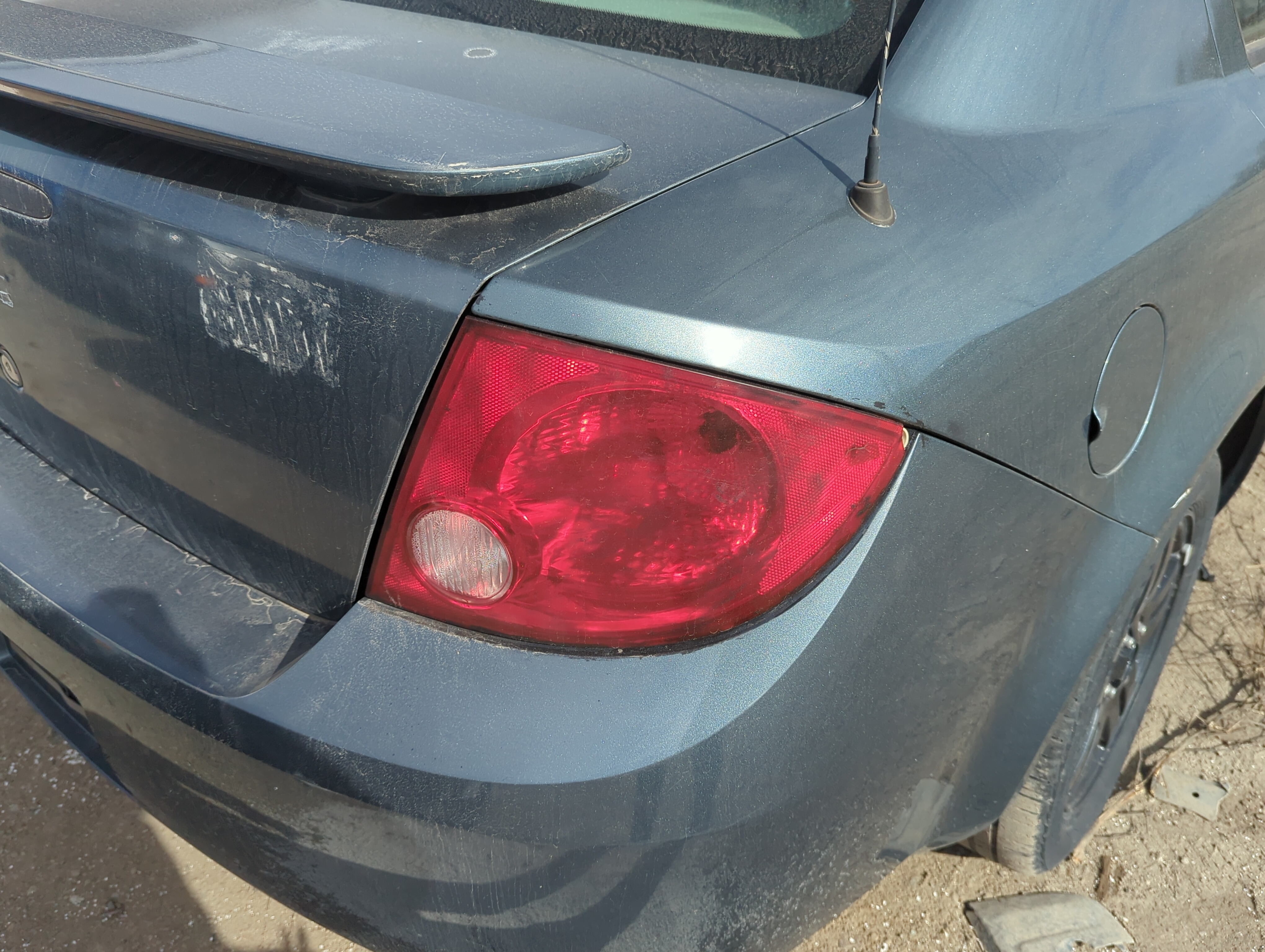 2005-2010 Chevrolet Cobalt Passenger Right Side Tail Light Taillight Oem 1225266 - Oemusedautoparts1.com