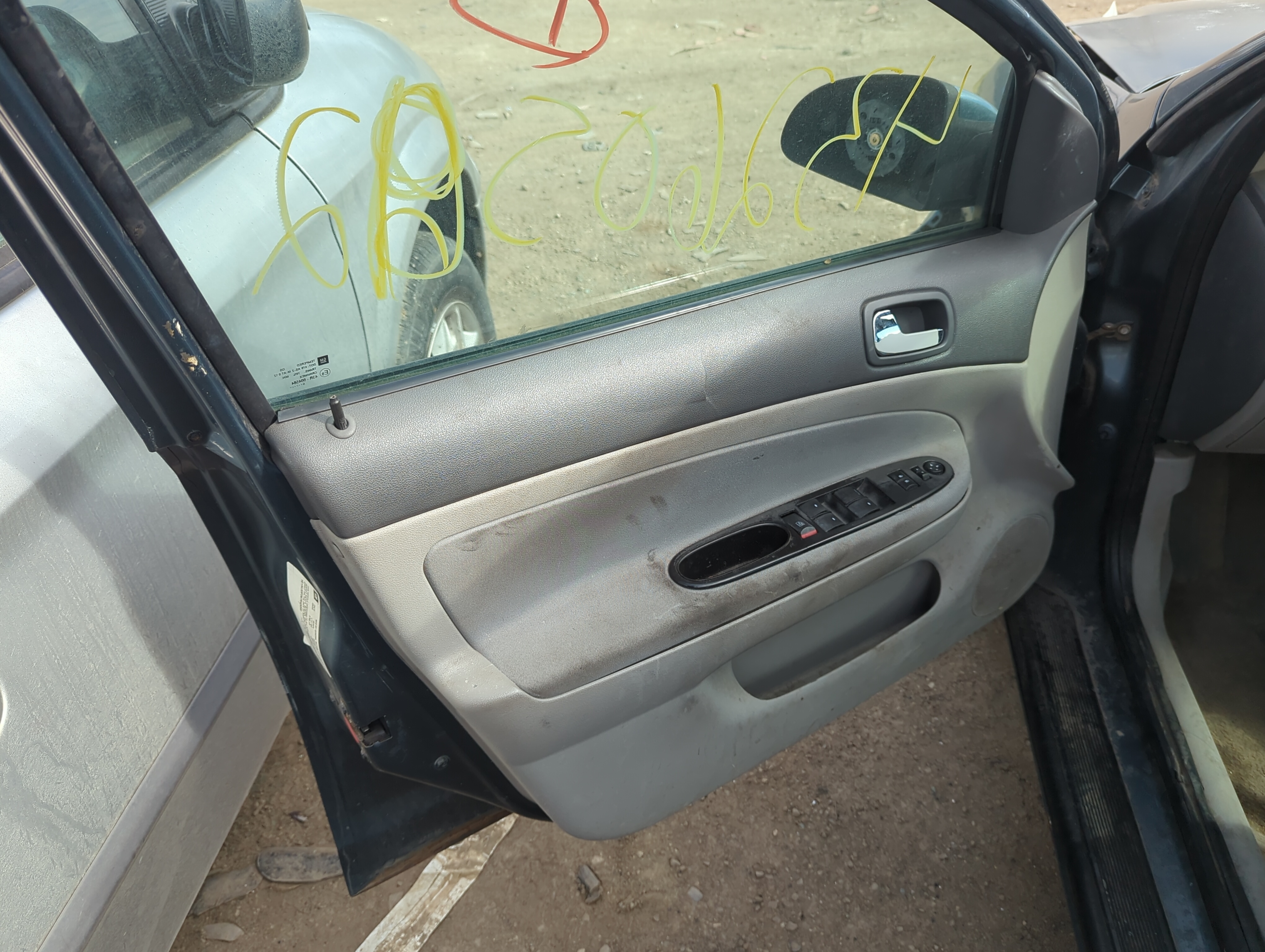 Picture of 2006 Chevrolet Cobalt Front Left Driver Interior Door Panel Trim 1225300