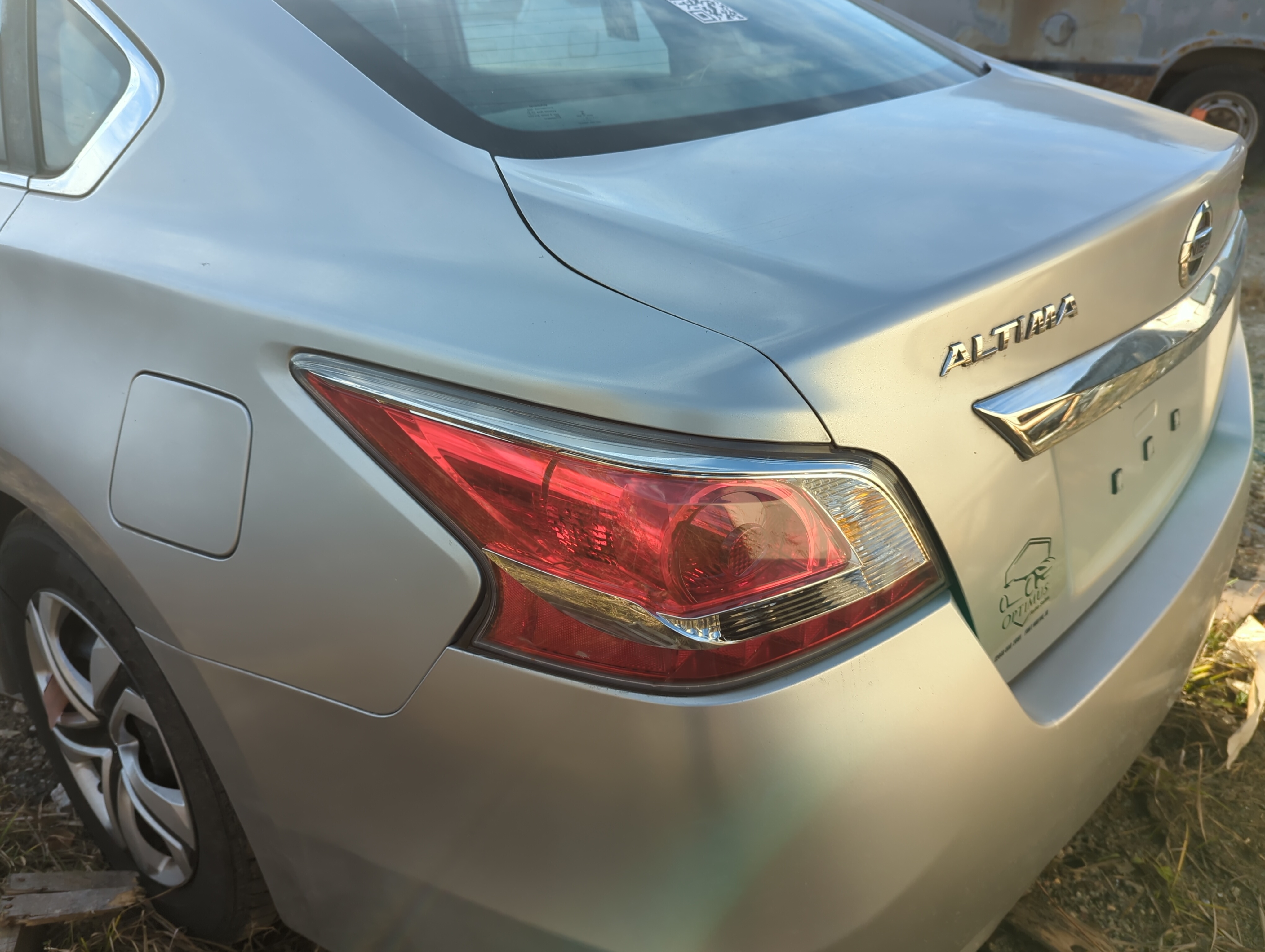 Picture of 2014-2015 Nissan Altima Driver Left Side Tail Light Taillight Oem 1225441