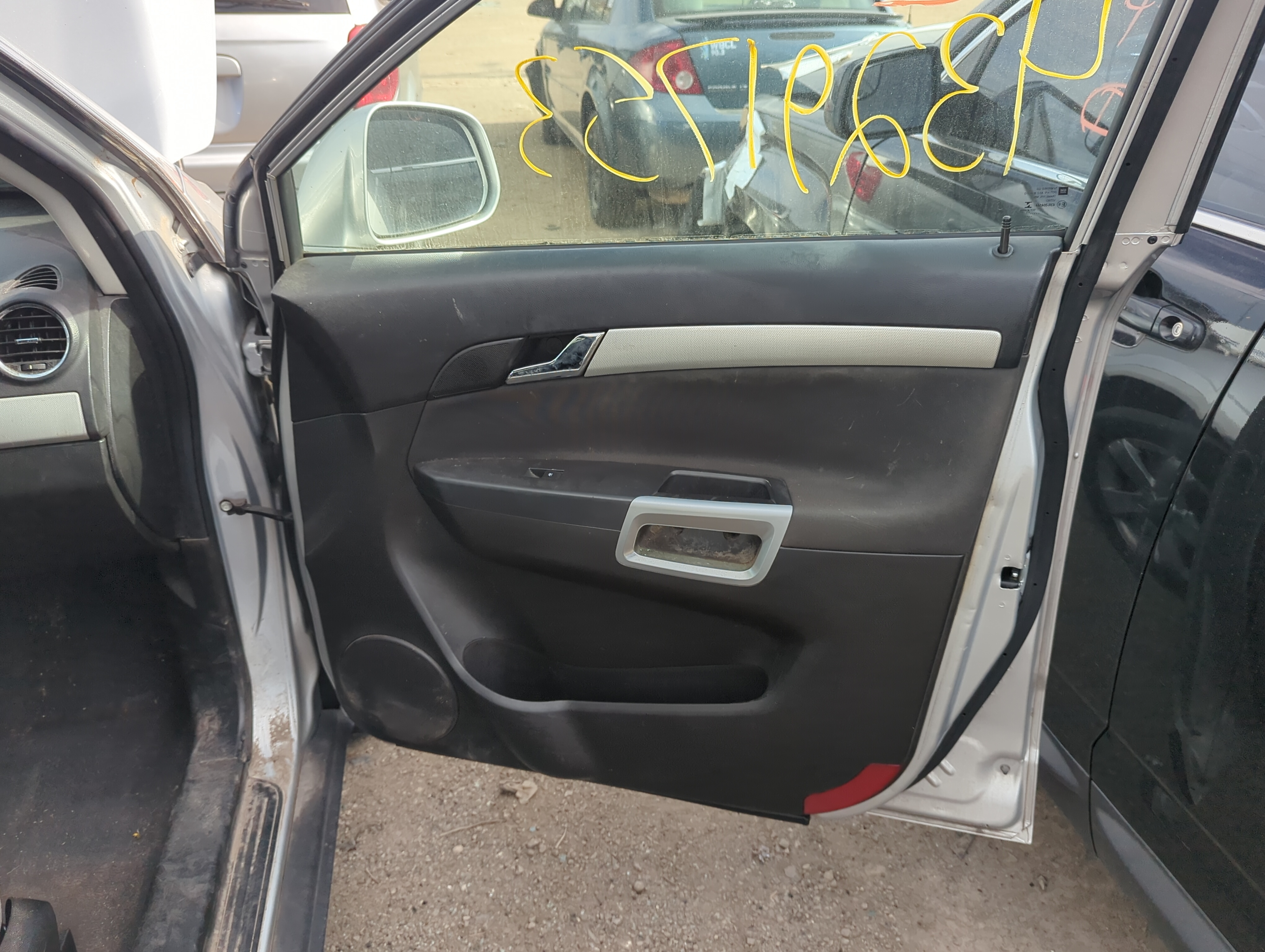 Picture of Door Panels 2012 CHEVROLET CAPTIVA SPORT