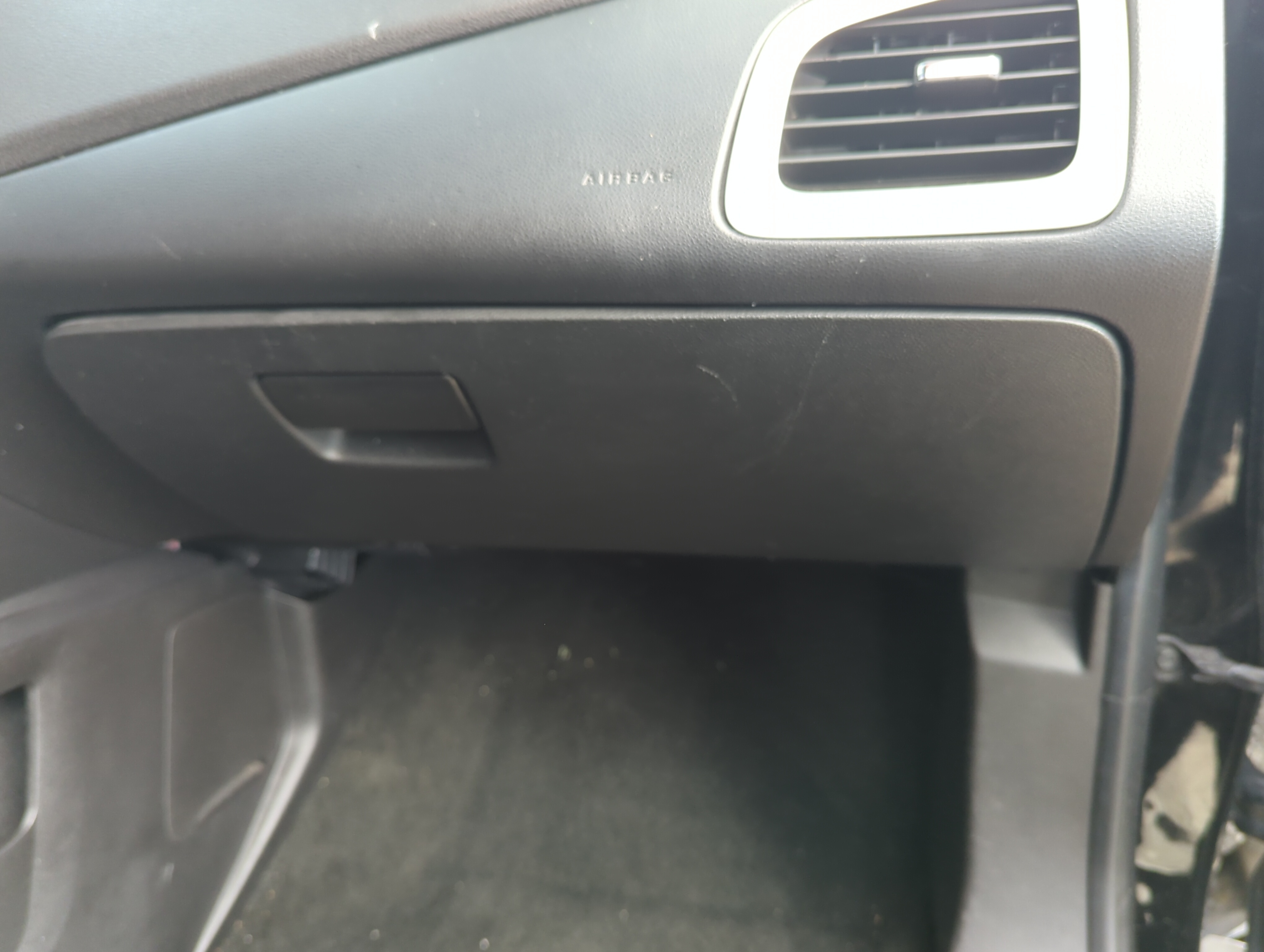 Picture of 2014 Gmc Terrain Passenger Glove Box Door Storage Compartment 1225781