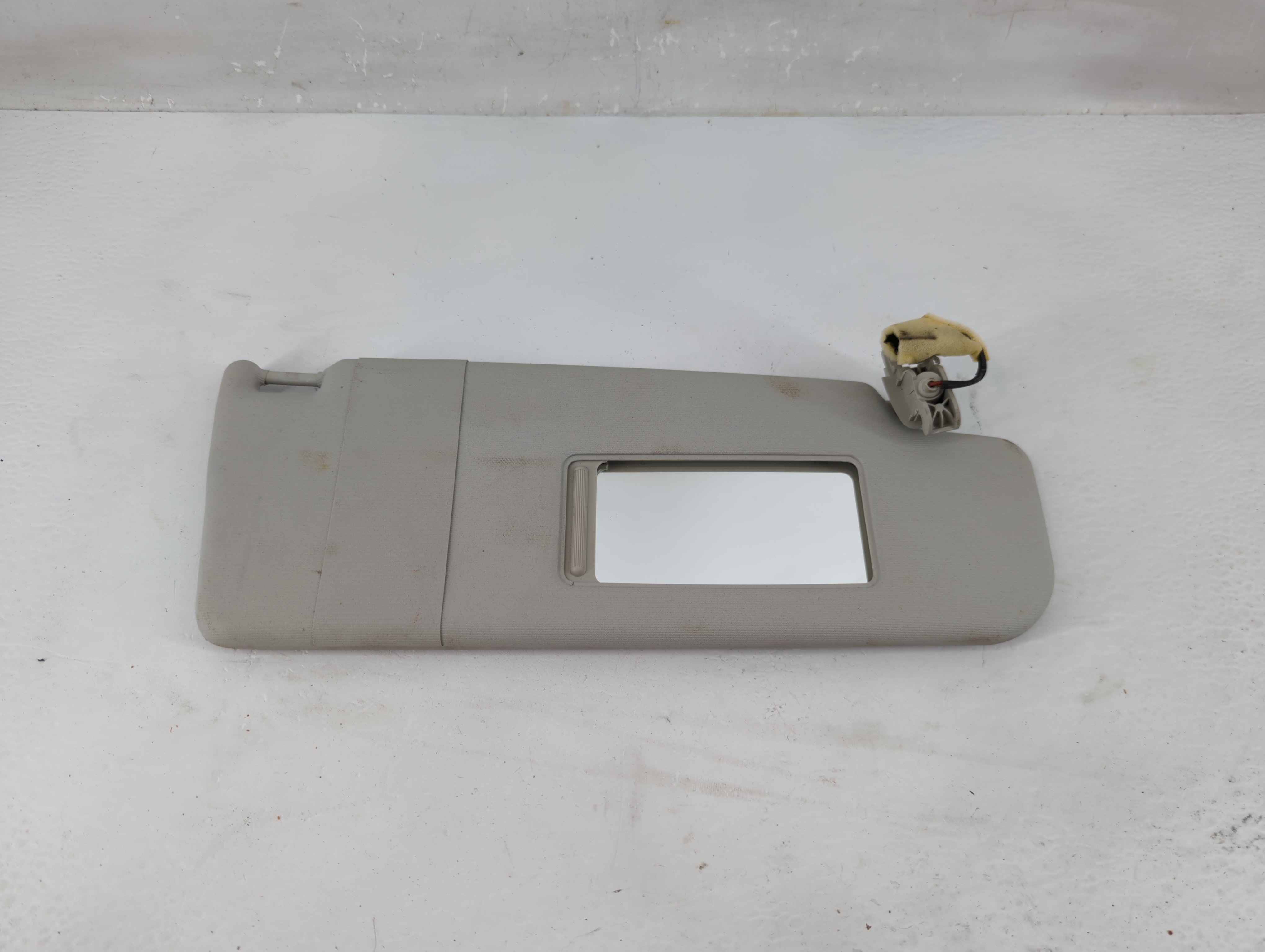 Picture of 2011-2018 Volkswagen Jetta Driver Sun Visor Mirror Left Sunvisor 1225969