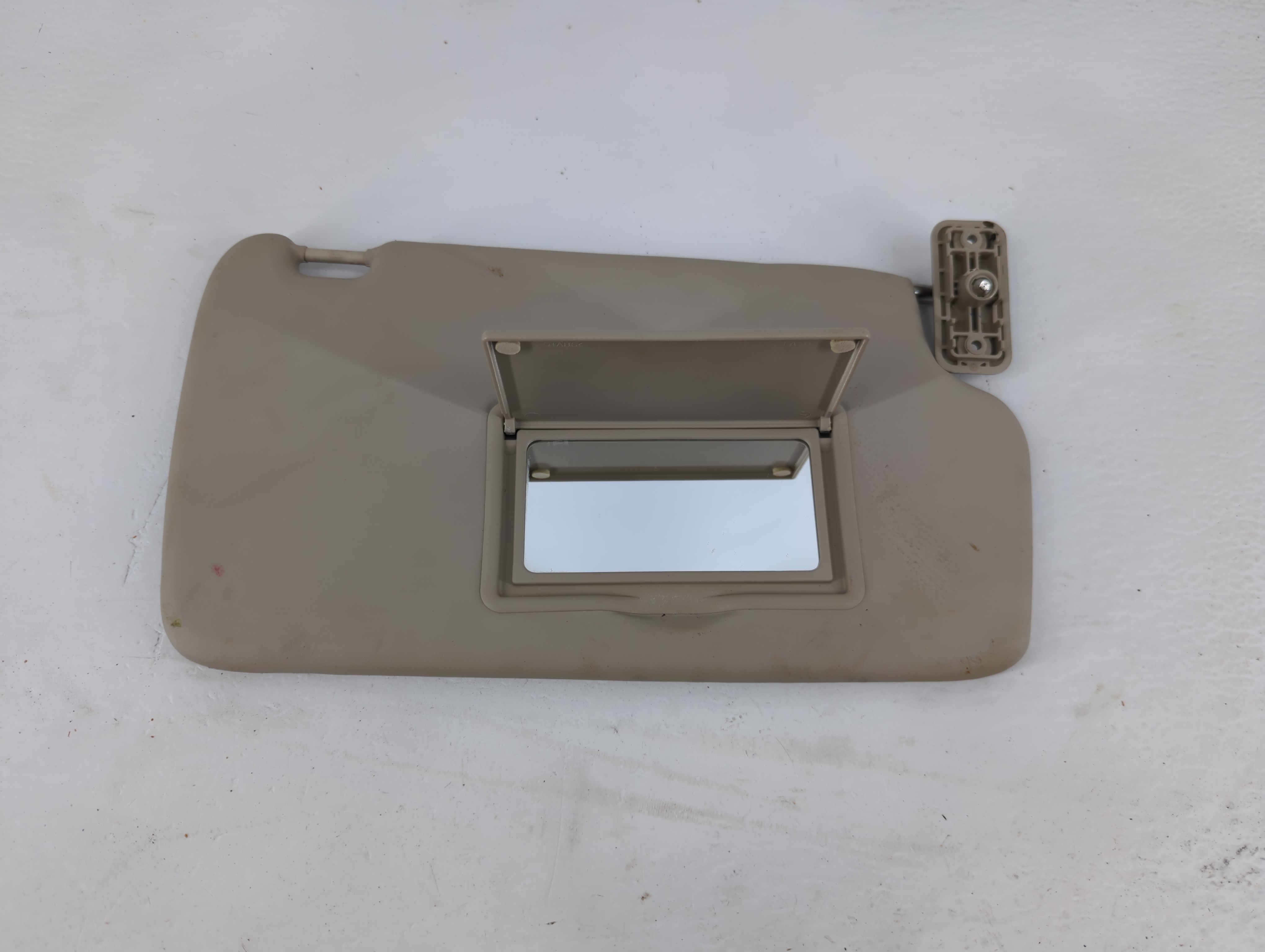 Picture of 2011-2019 Ford Fiesta Passenger Sun Visor Mirror Right Sunvisor Beige 1225981