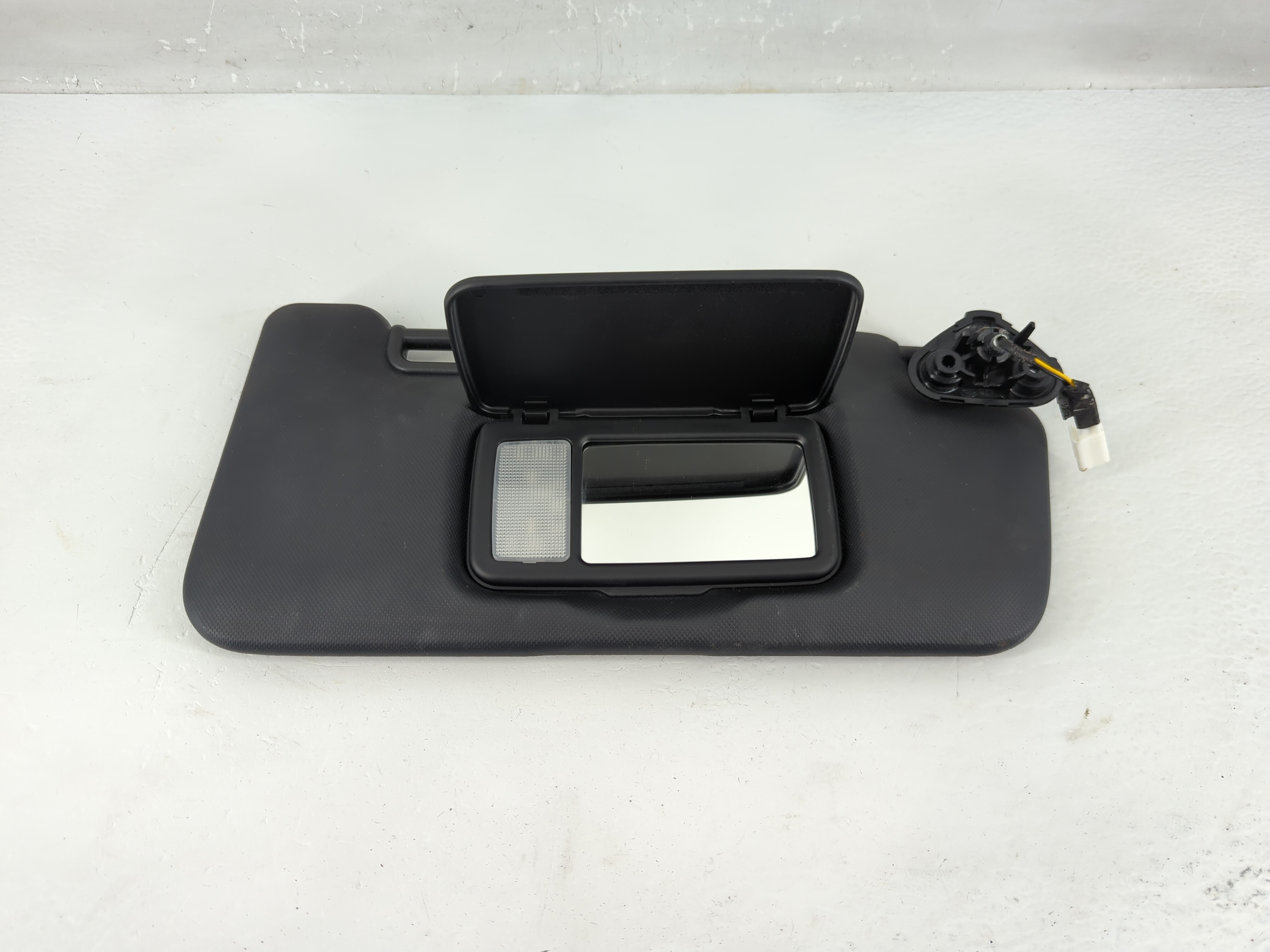 2024 Subaru Wrx Passenger Sun Visor Mirror Right Sunvisor Black 1225991 - Oemusedautoparts1.com