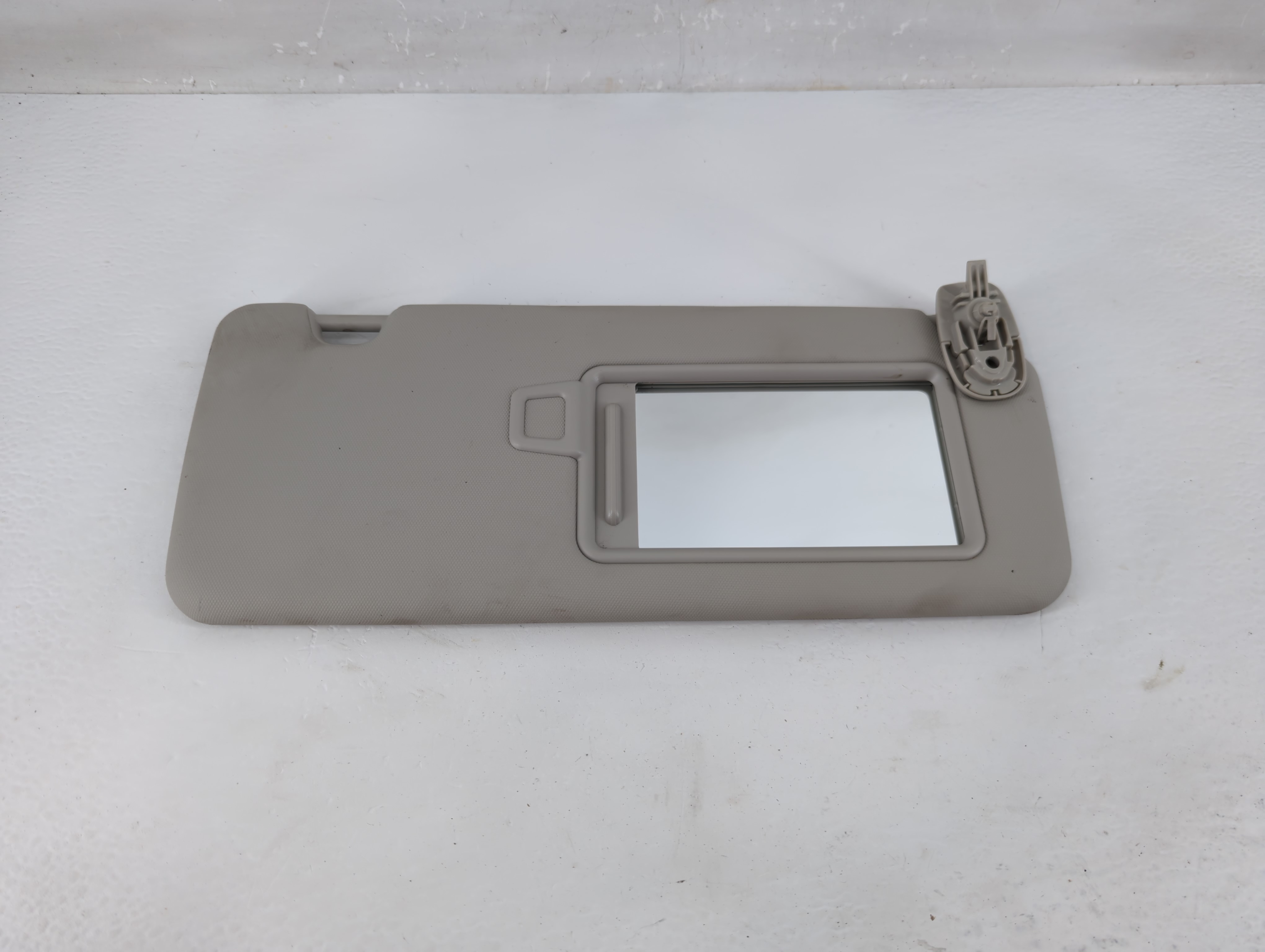 2023 Kia Sportage Driver Sun Visor Mirror Left Sunvisor Gray 1225993 - Oemusedautoparts1.com