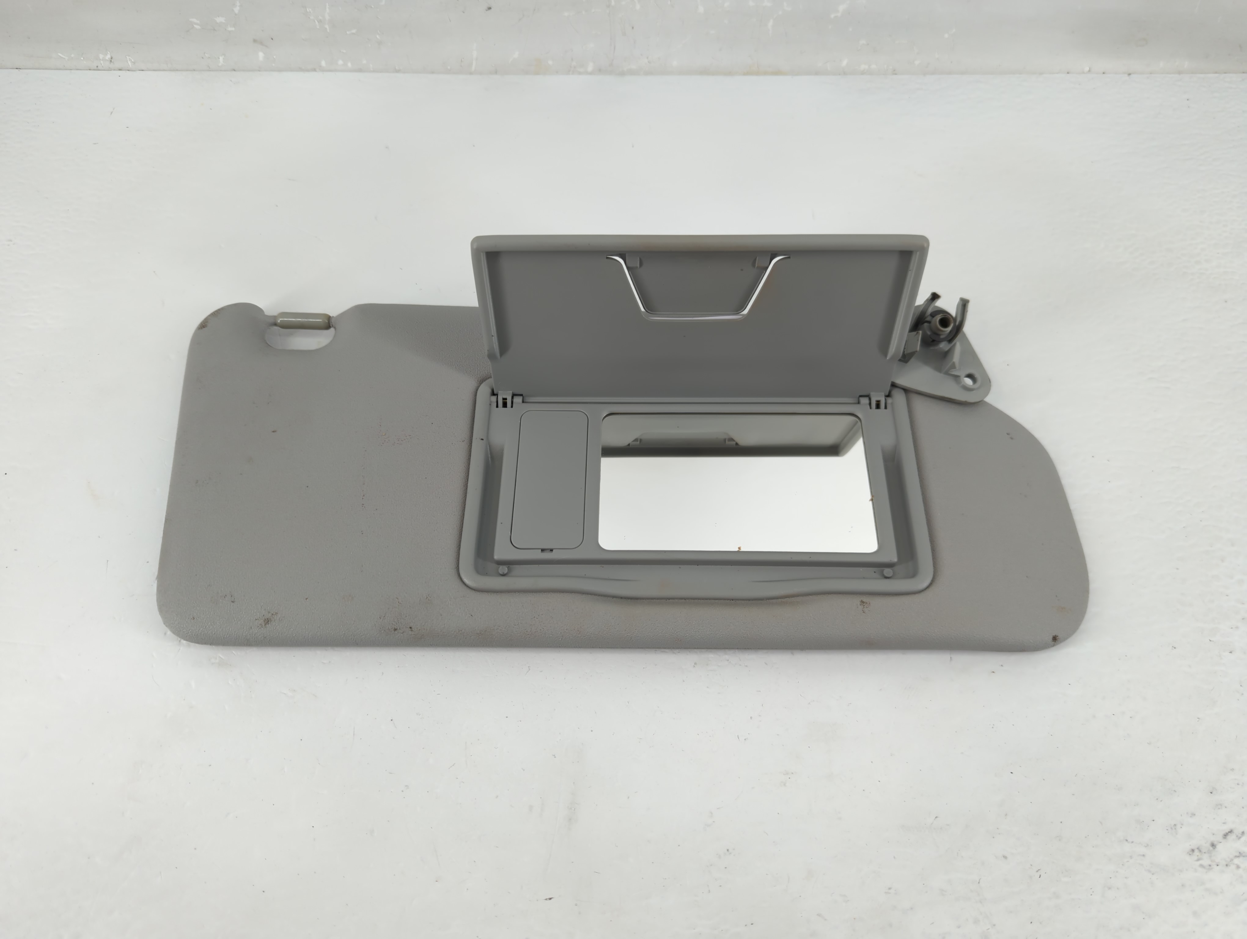 Picture of 2011 Mitsubishi Outlander Sport Passenger Sun Visor Mirror Right Sunvisor 1226000