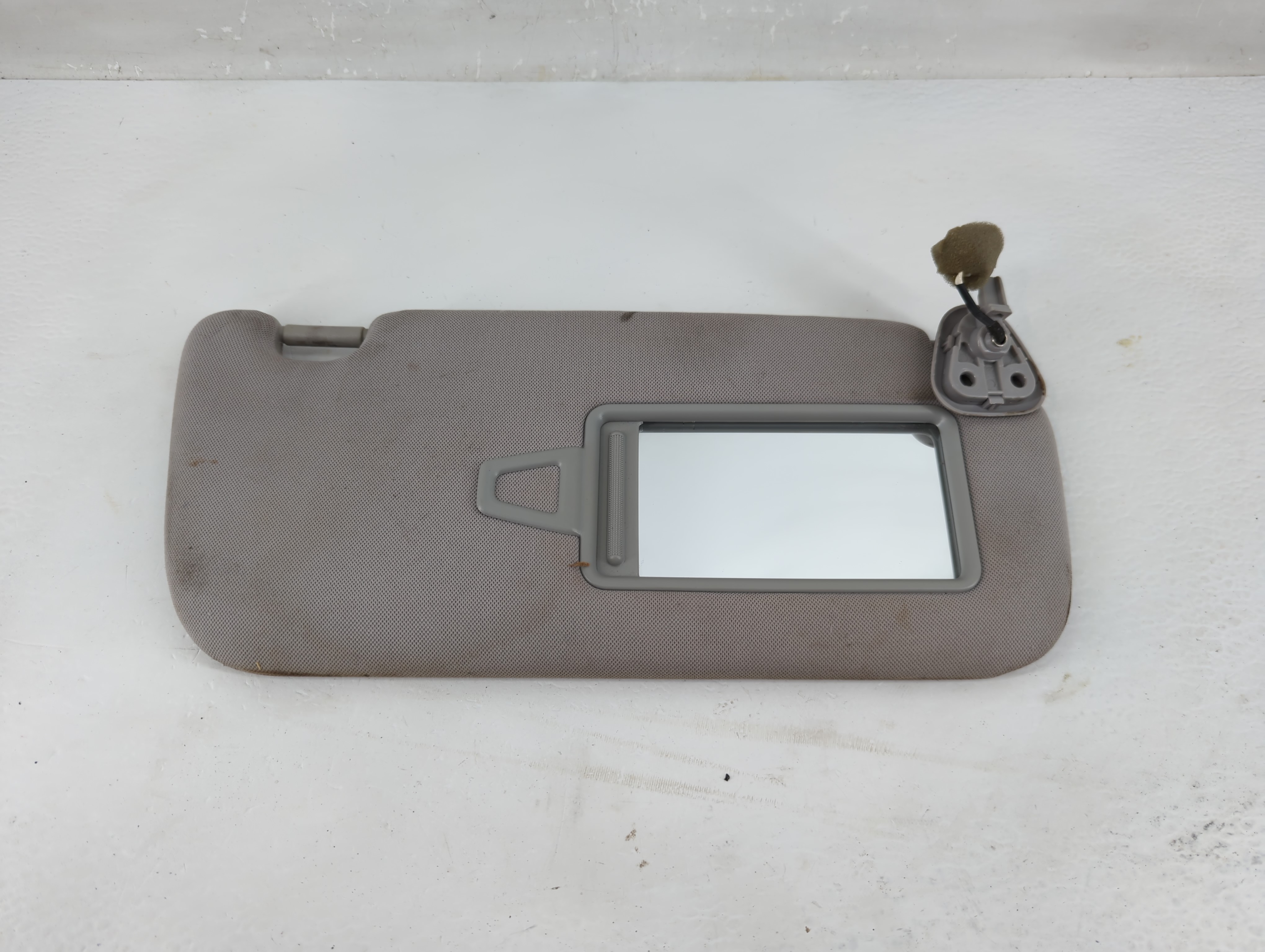 Picture of 2009-2014 Hyundai Genesis Passenger Sun Visor Mirror Right Sunvisor Gray 1226005