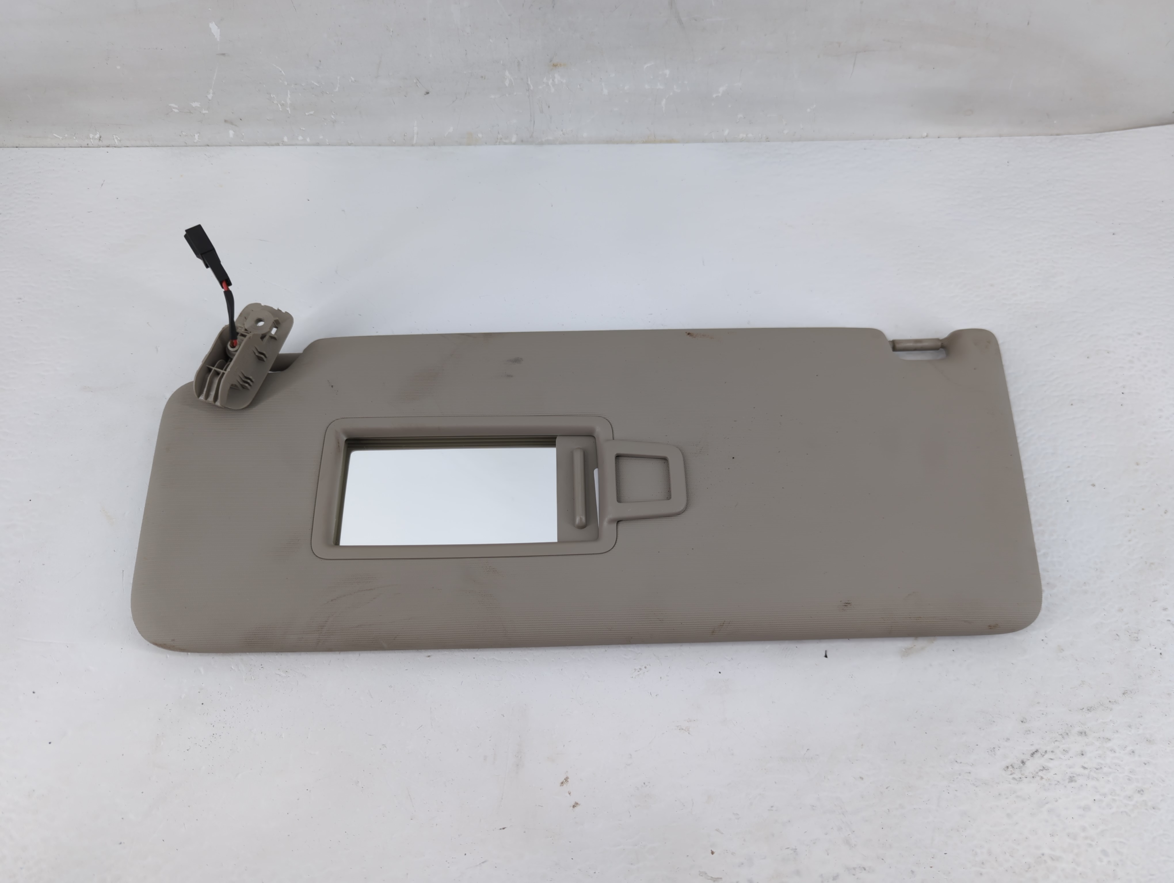 Picture of 2018-2022 Volkswagen Atlas Driver Sun Visor Mirror Left Sunvisor Grey 1226010