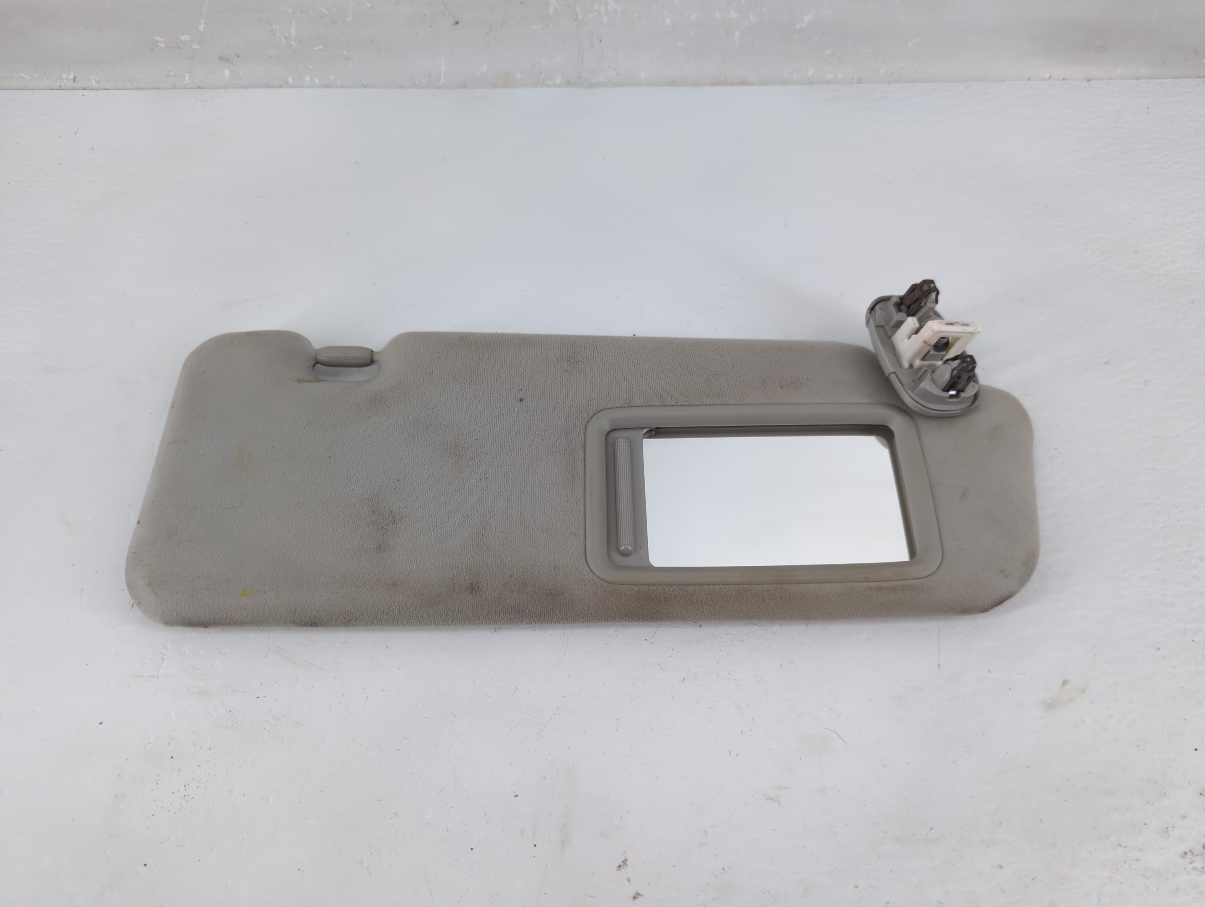Picture of 2010-2015 Toyota Prius Passenger Sun Visor Mirror Right Sunvisor Gray 1226014