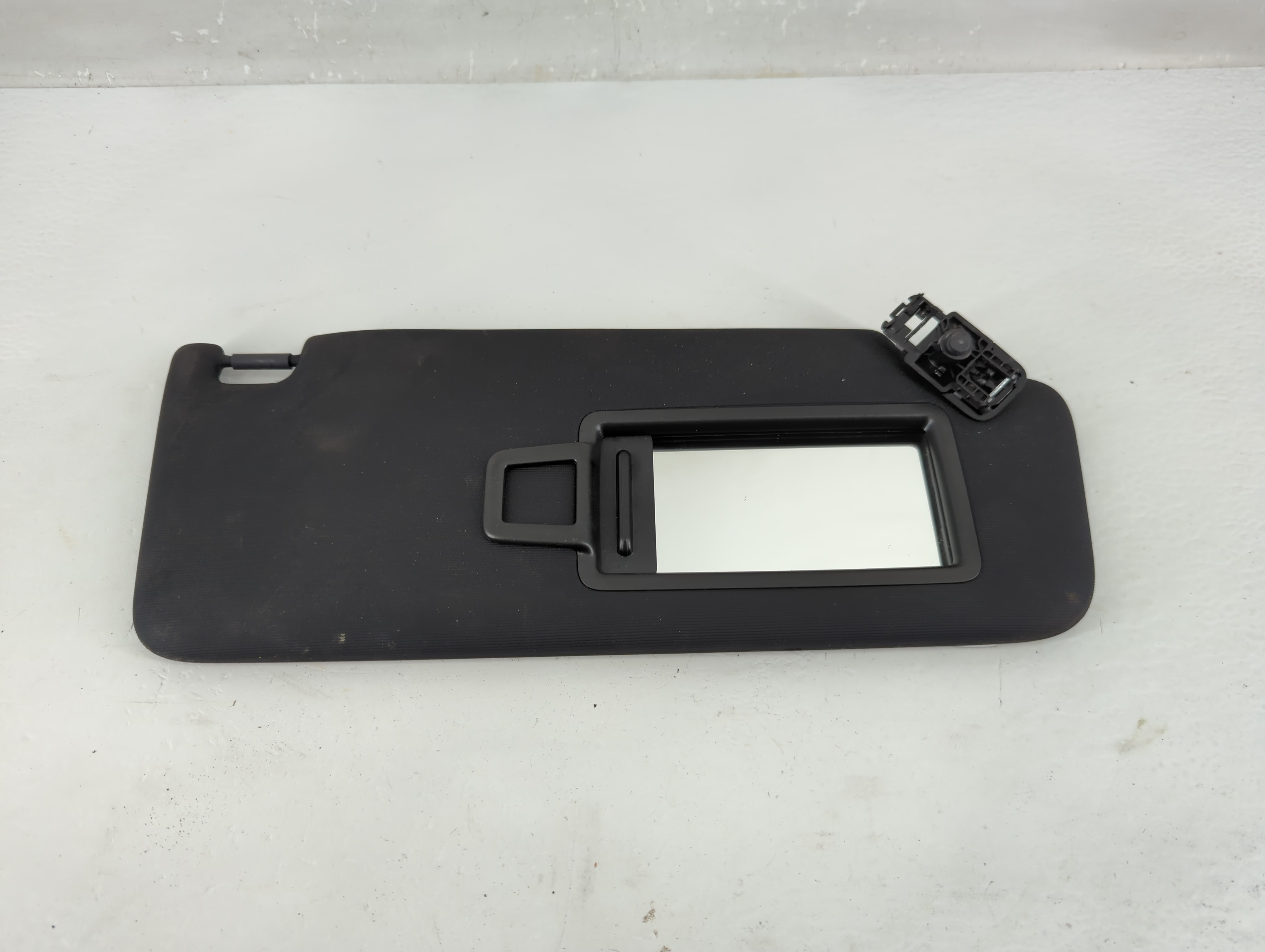 Picture of 2019-2021 Volkswagen Jetta Passenger Sun Visor Mirror Right Sunvisor 1226018