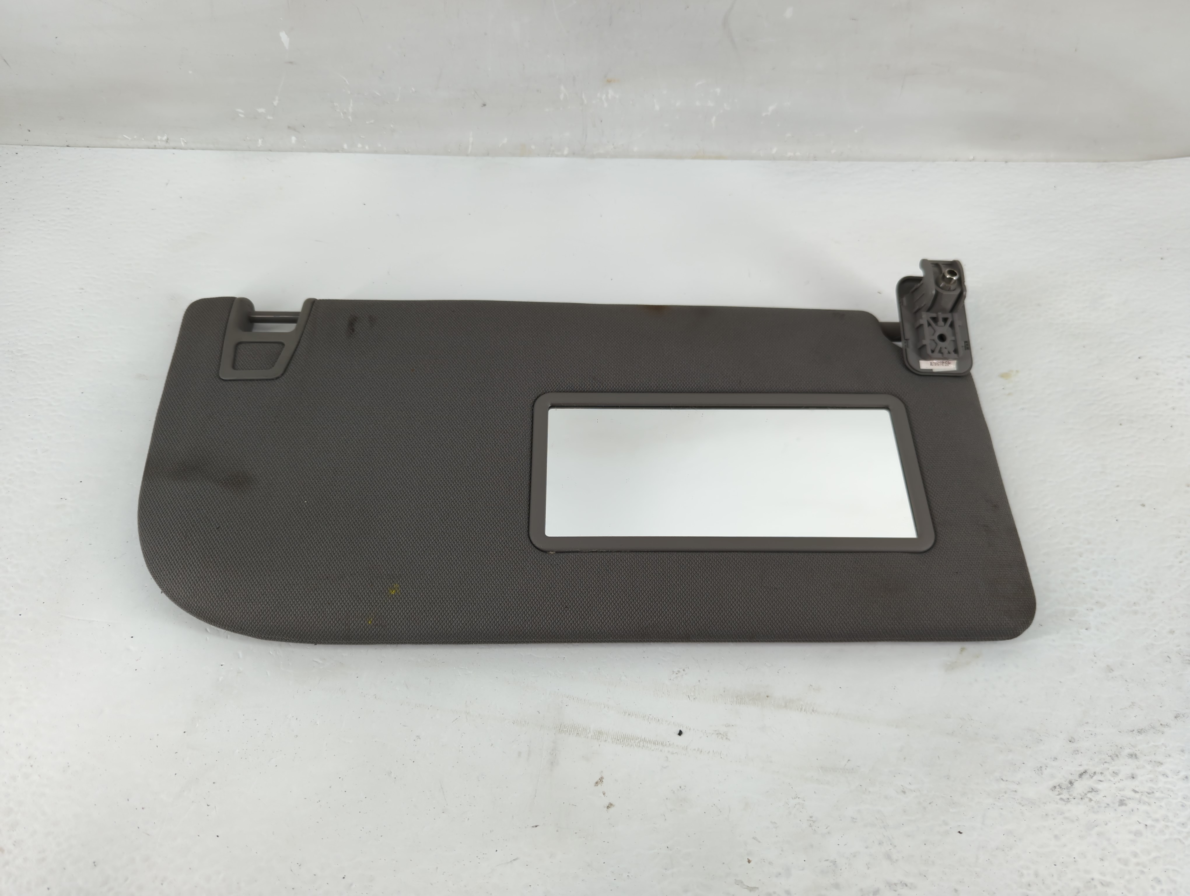 2015-2017 Ford F-150 Passenger Sun Visor Mirror Right Sunvisor Dark Gray 1226036 - Oemusedautoparts1.com