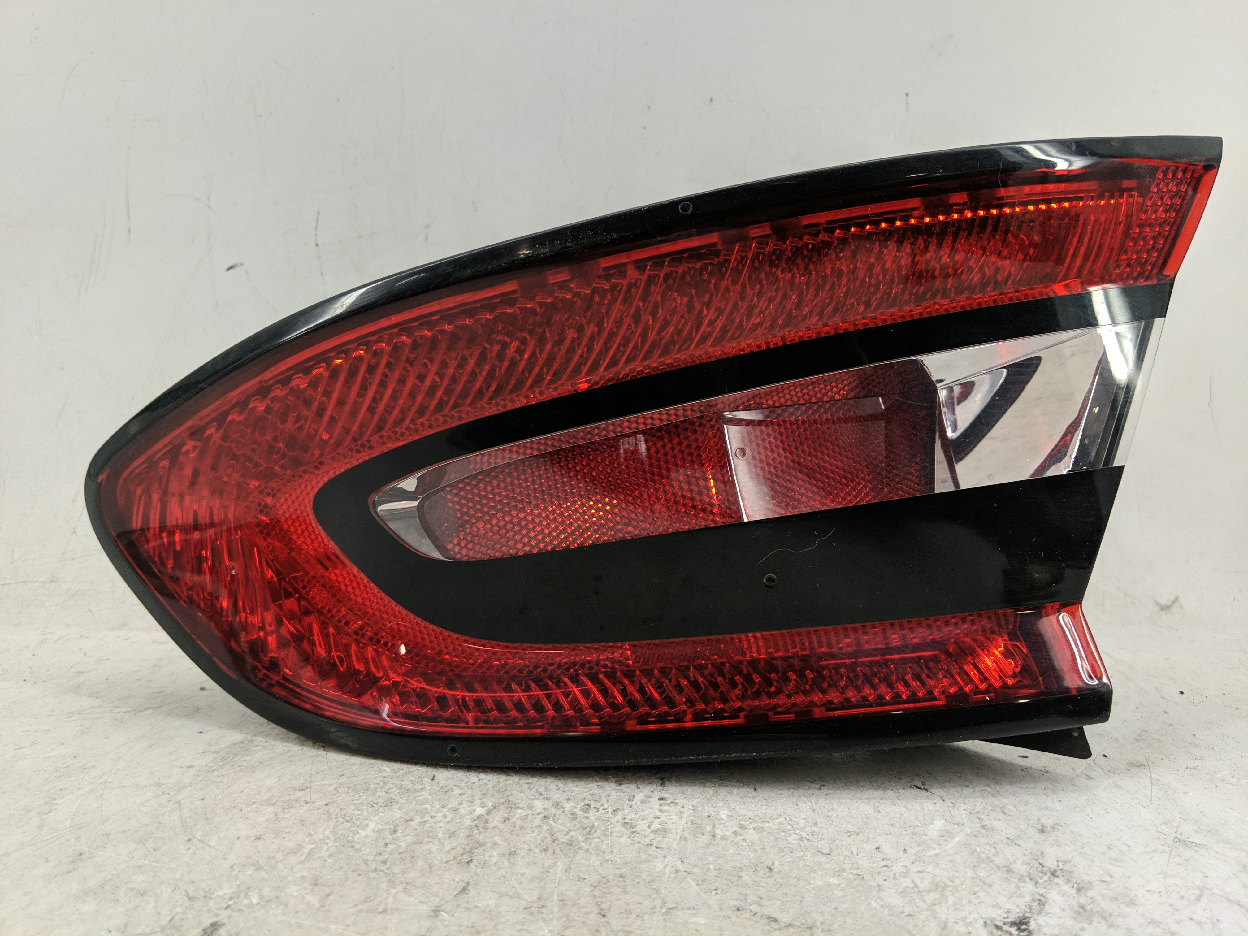 Picture of 2013-2016 Dodge Dart Passenger Right Side Tail Light Taillight Oem 1226078