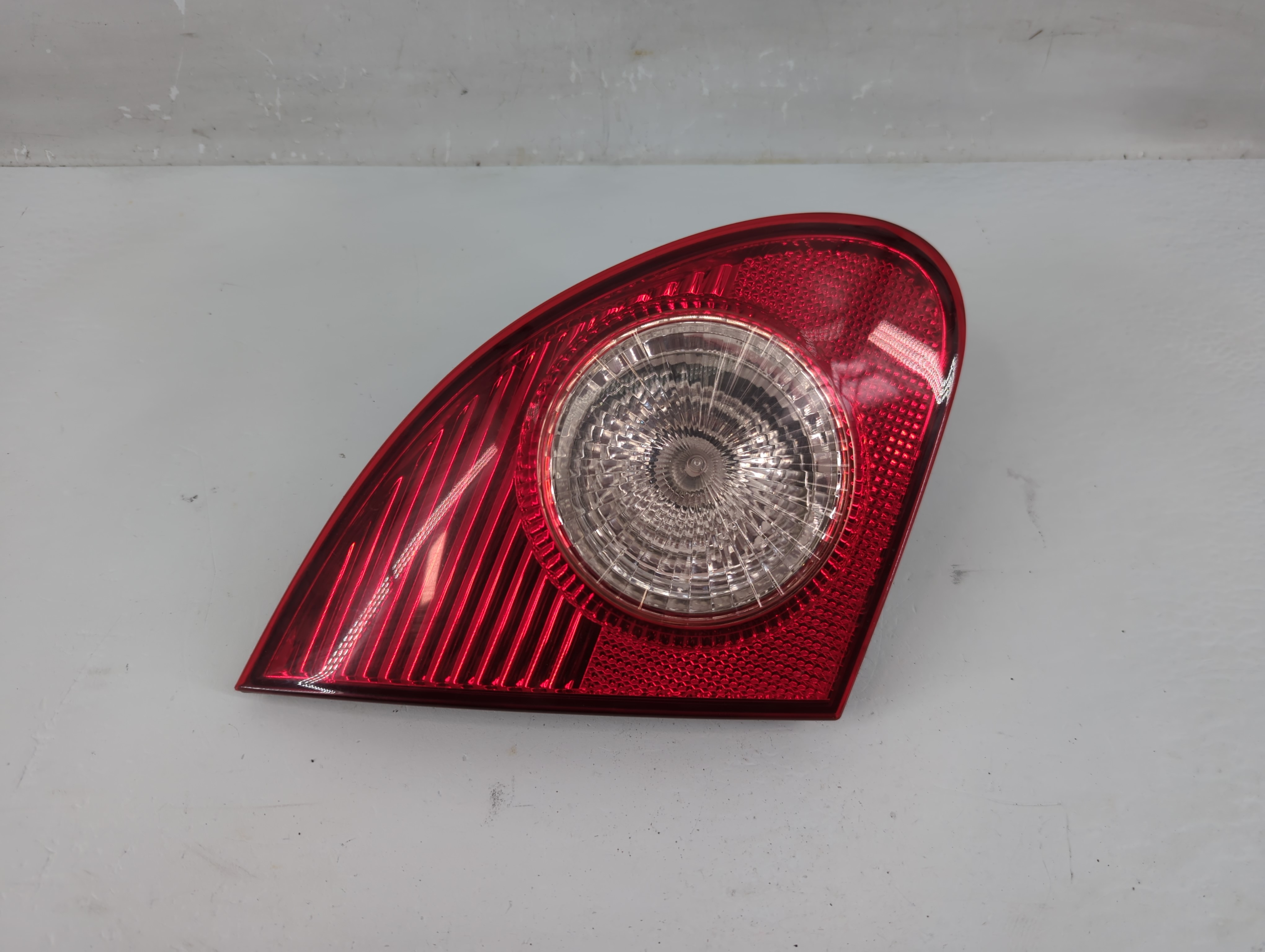 Picture of 2003-2008 Toyota Corolla Driver Left Side Tail Light Taillight Oem 1226122