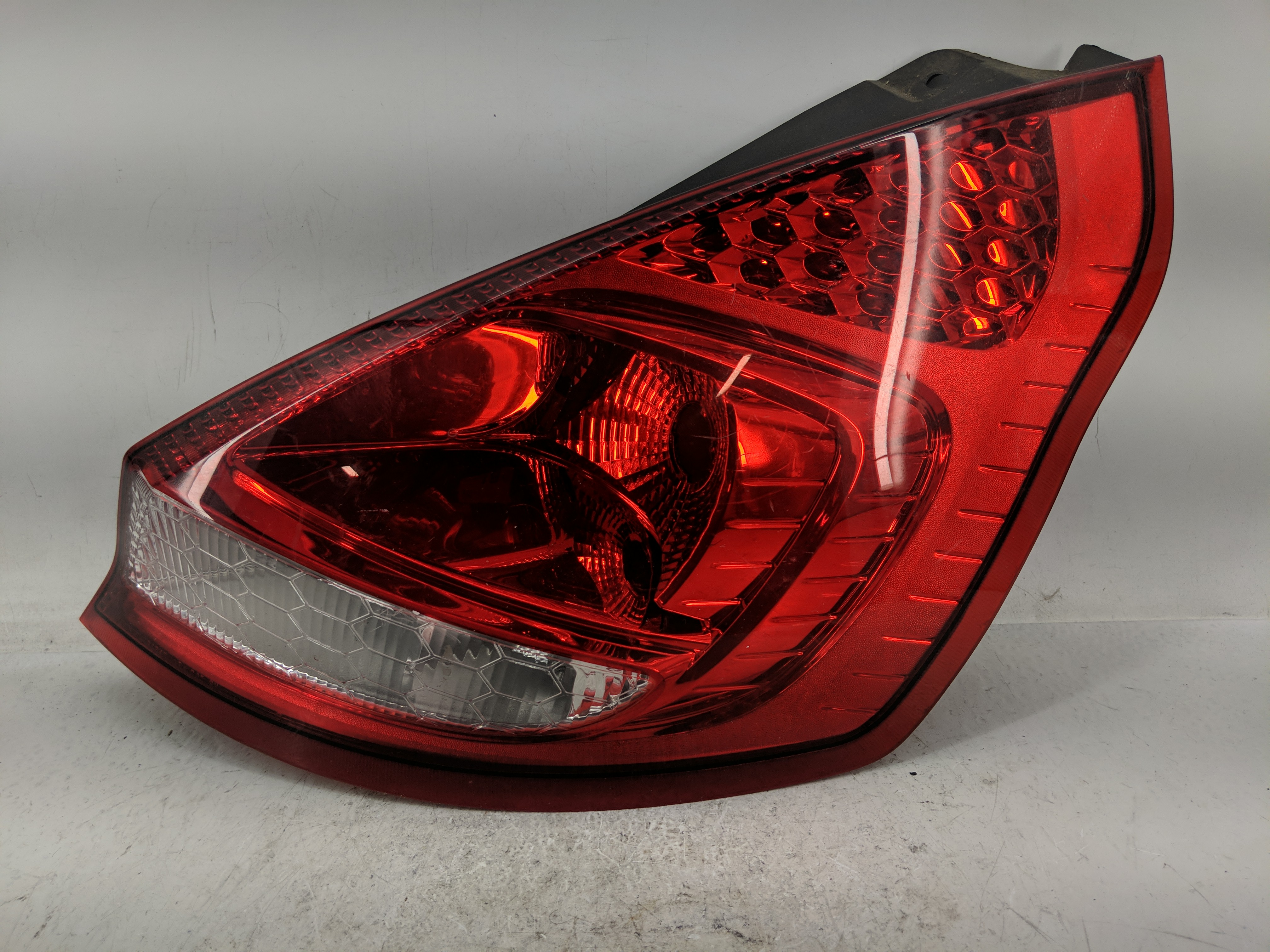Picture of 2011-2013 Ford Fiesta Passenger Right Side Tail Light Taillight Oem 1226162