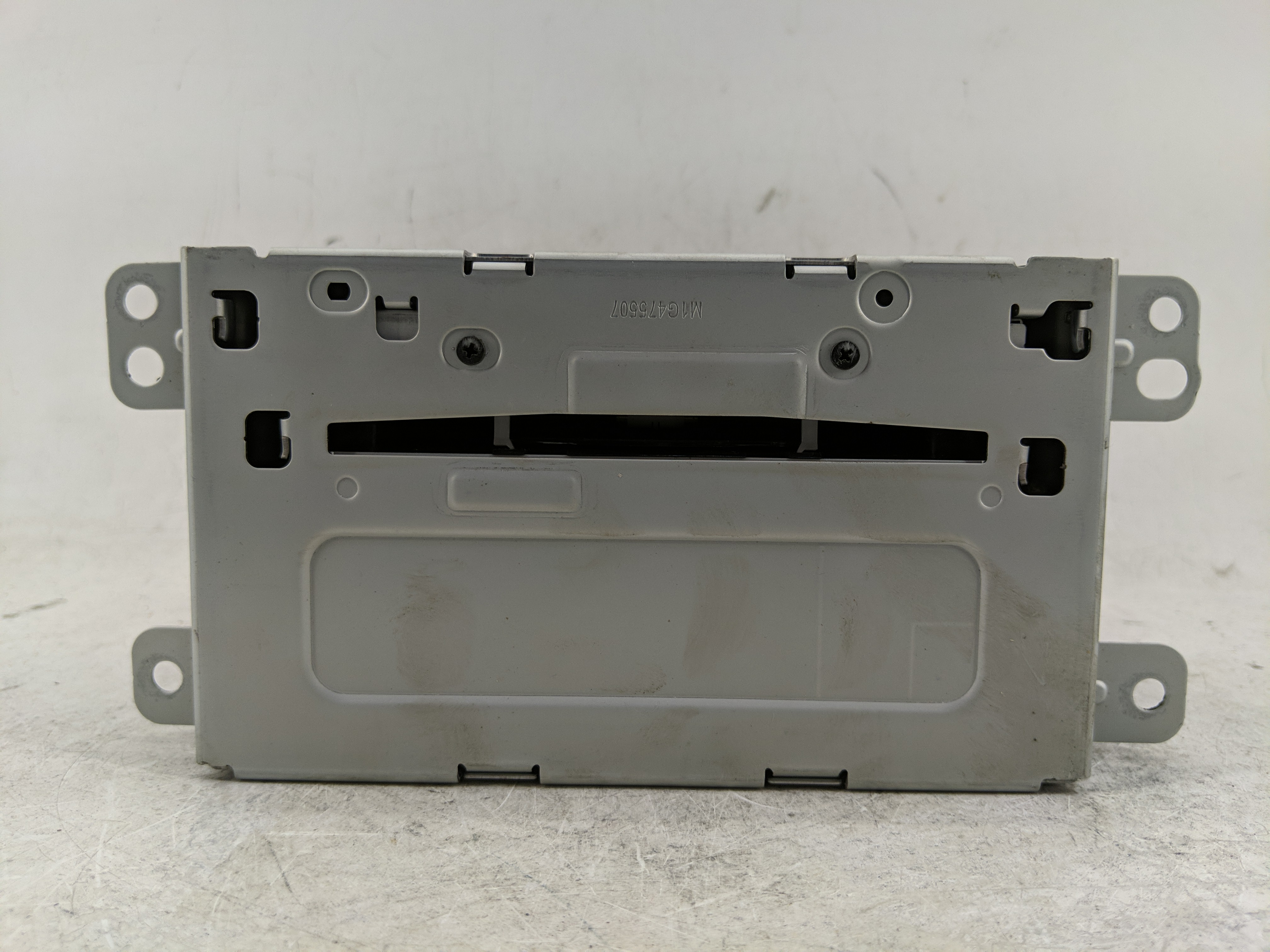 2013-2013 Chevrolet Malibu Am Fm Cd Player Radio Receiver 1226191 - Oemusedautoparts1.com