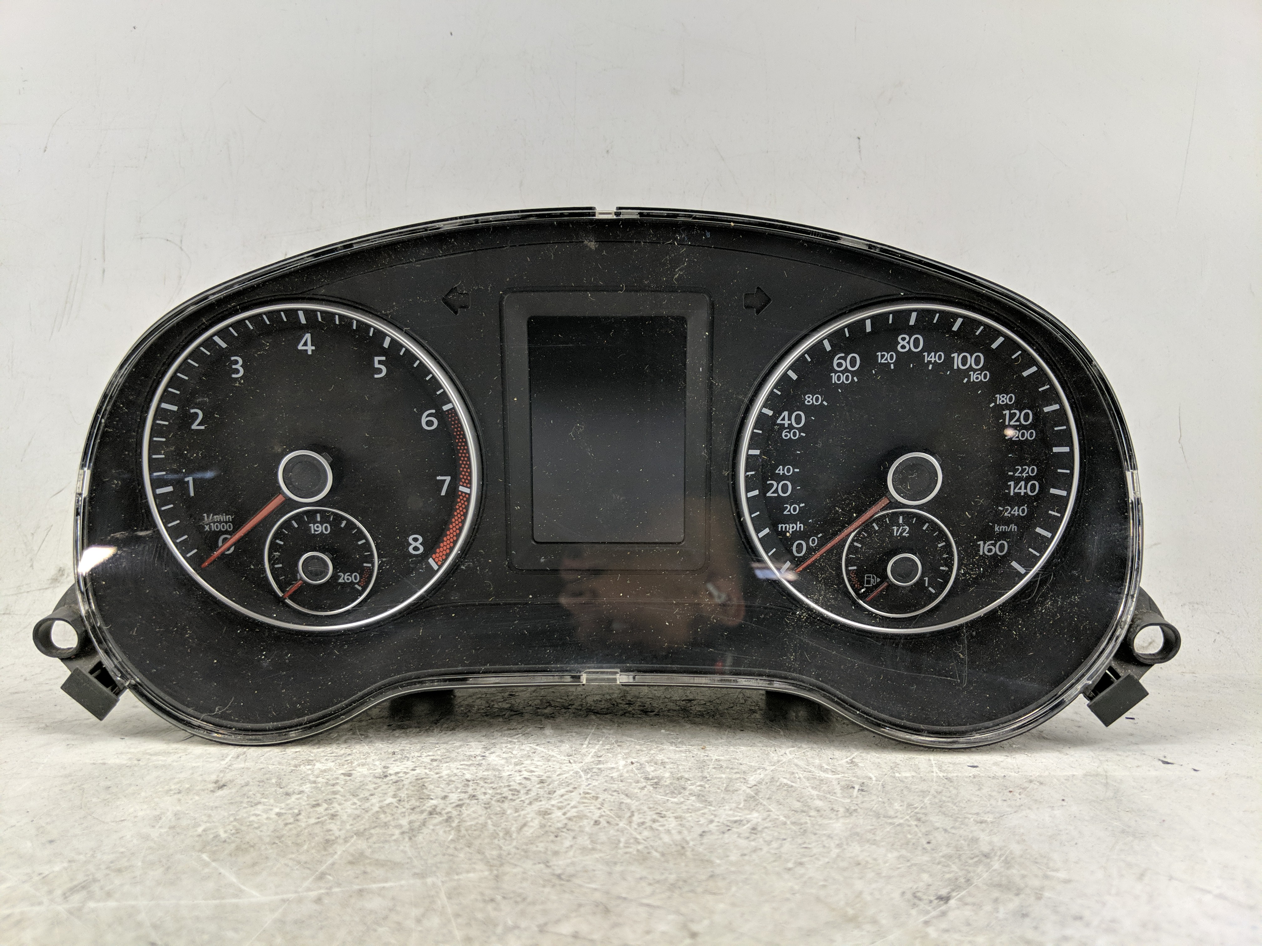 Picture of 2014-2014 Volkswagen Jetta Speedometer Instrument Cluster Gauges 1226217