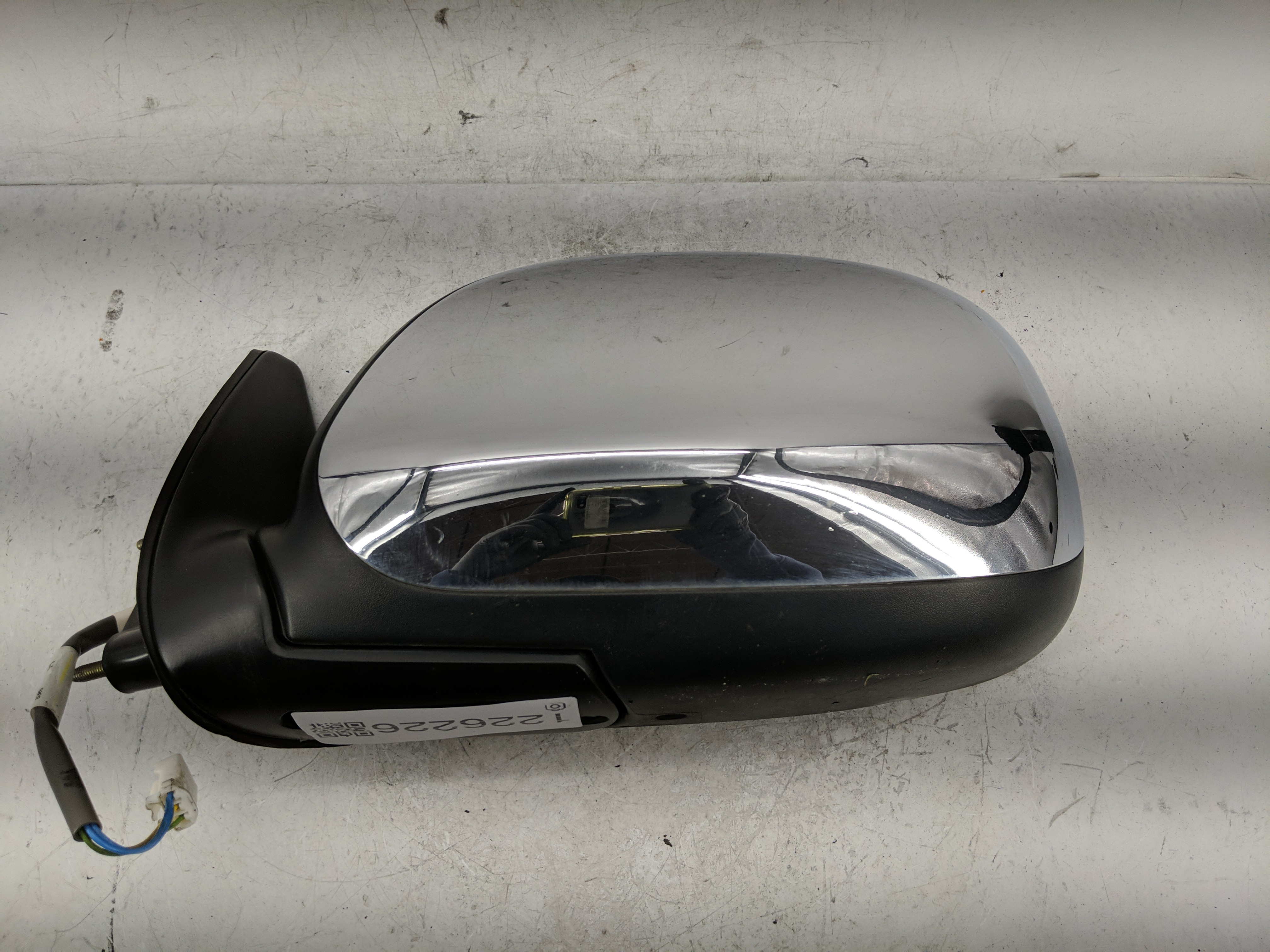 2000-2006 Toyota Tundra Driver Left Side View Power Door Mirror Chrome 1226226 - Oemusedautoparts1.com