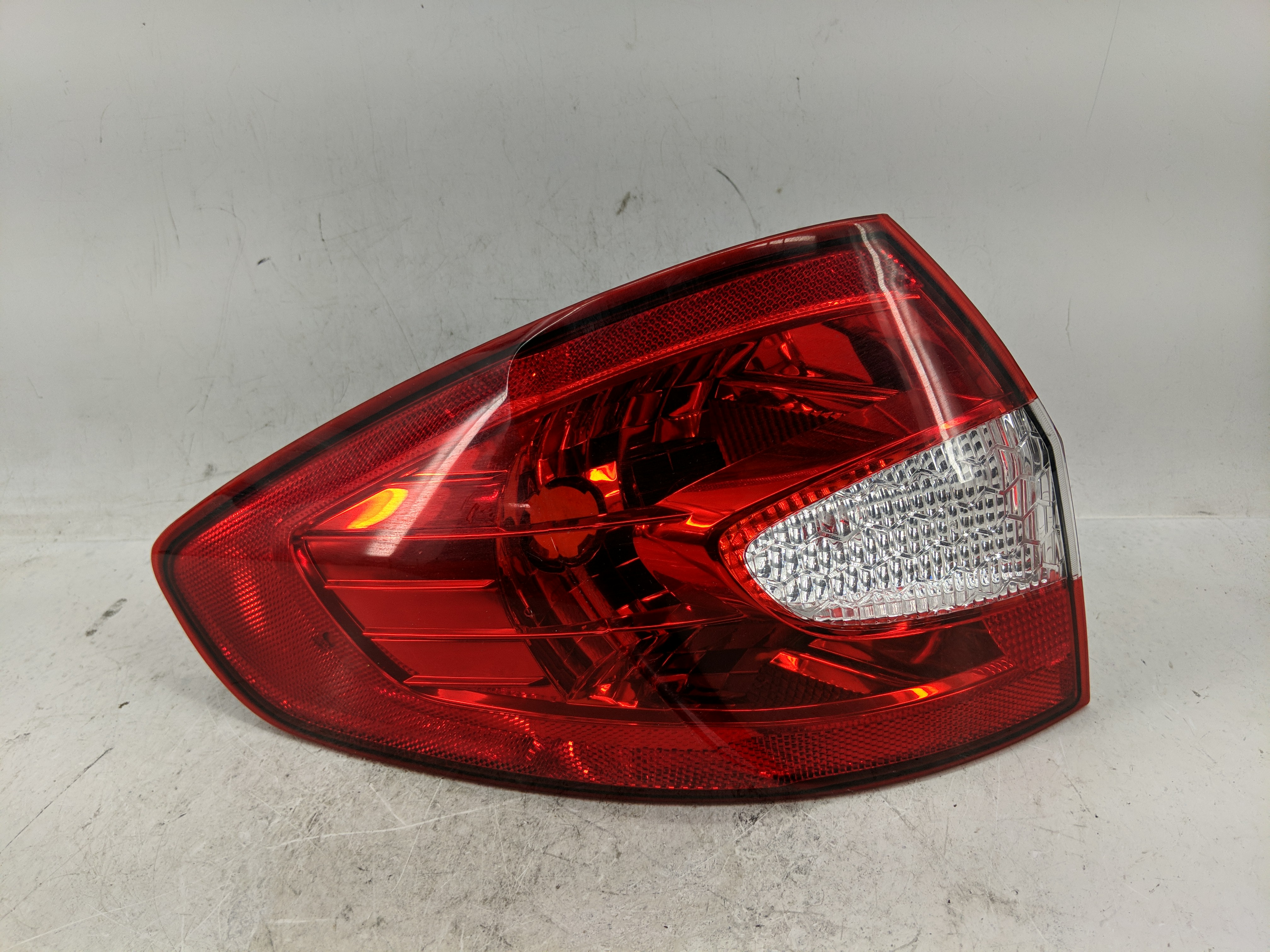 Picture of 2011-2013 Ford Fiesta Driver Left Side Tail Light Taillight Oem 1226303