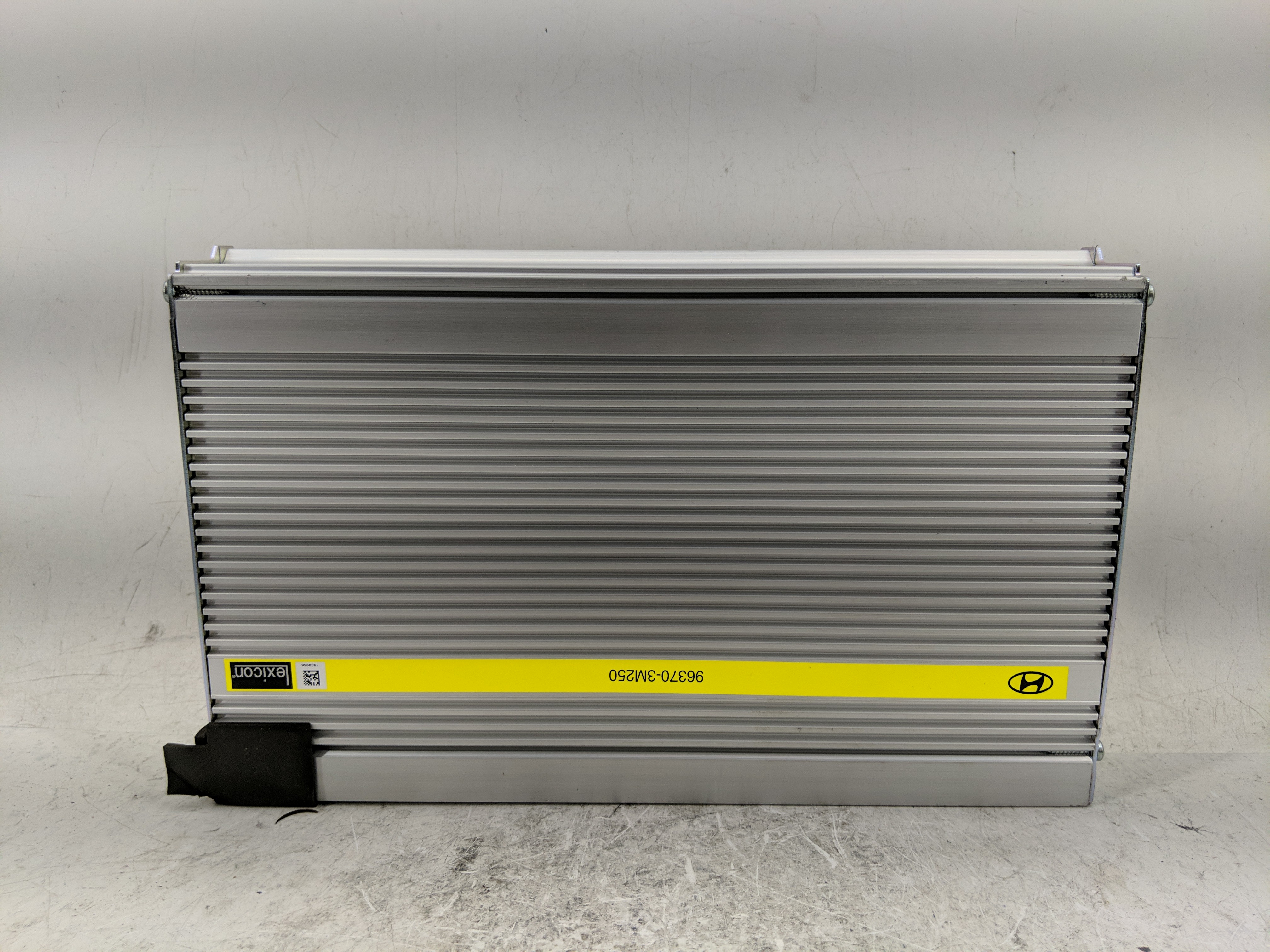 Picture of 2009-2014 Hyundai Genesis Radio Speaker Amplifier 96370-3m250 1226364