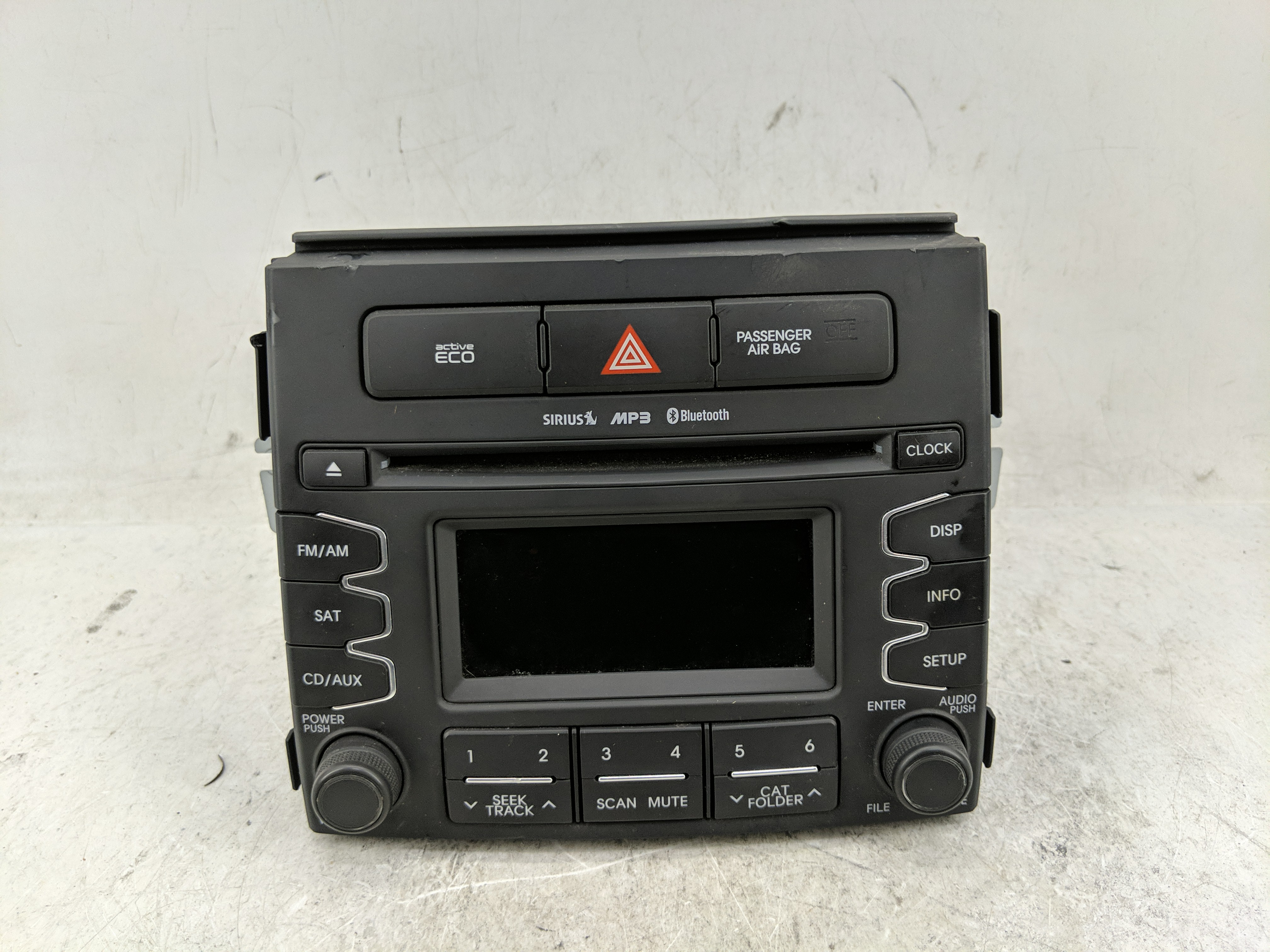 Picture of 2012-2013 Kia Soul Am Fm Cd Player Radio Receiver 1226380