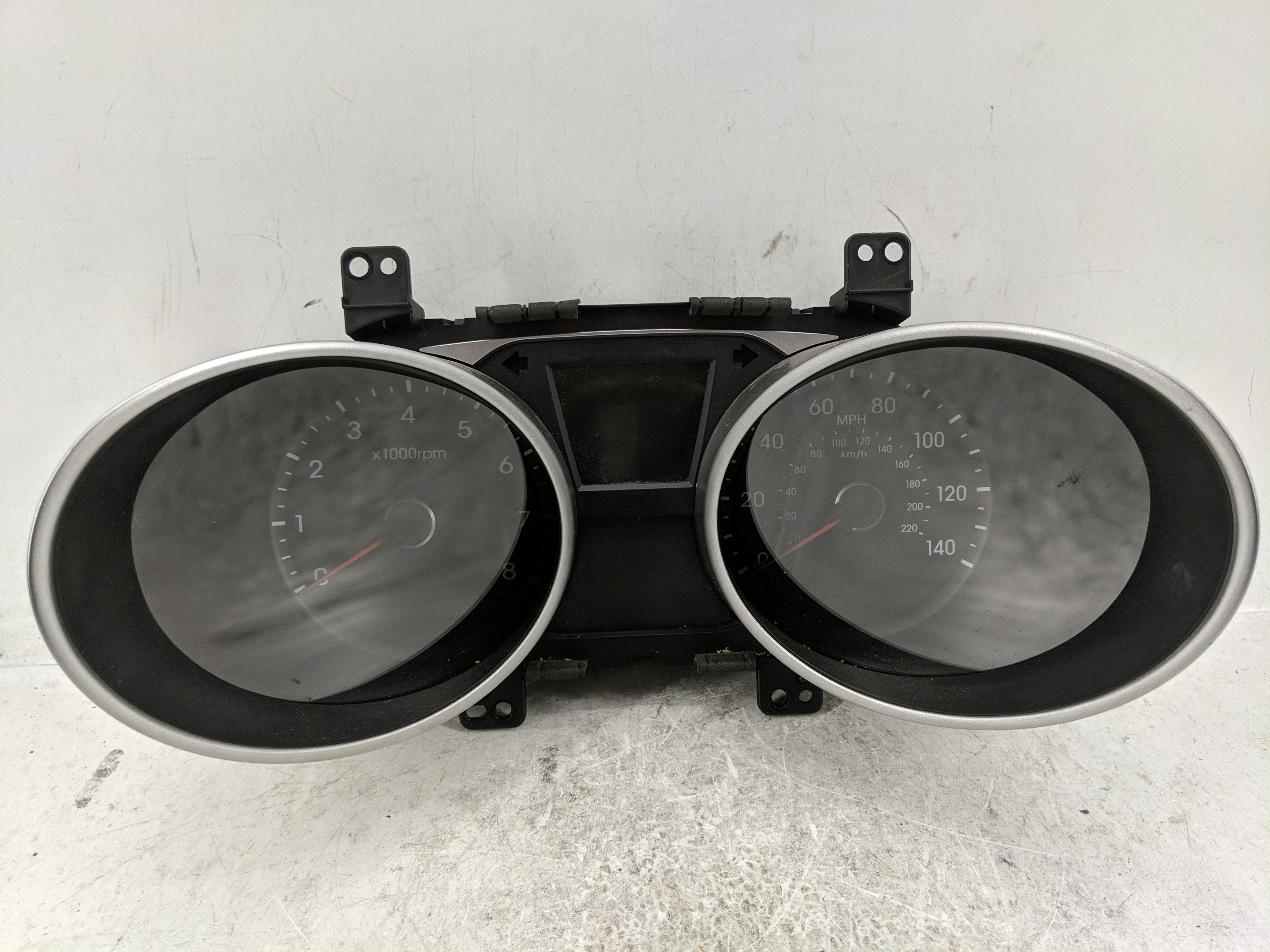 Picture of 2010-2013 Hyundai Tucson Speedometer Instrument Cluster Gauges 1226406