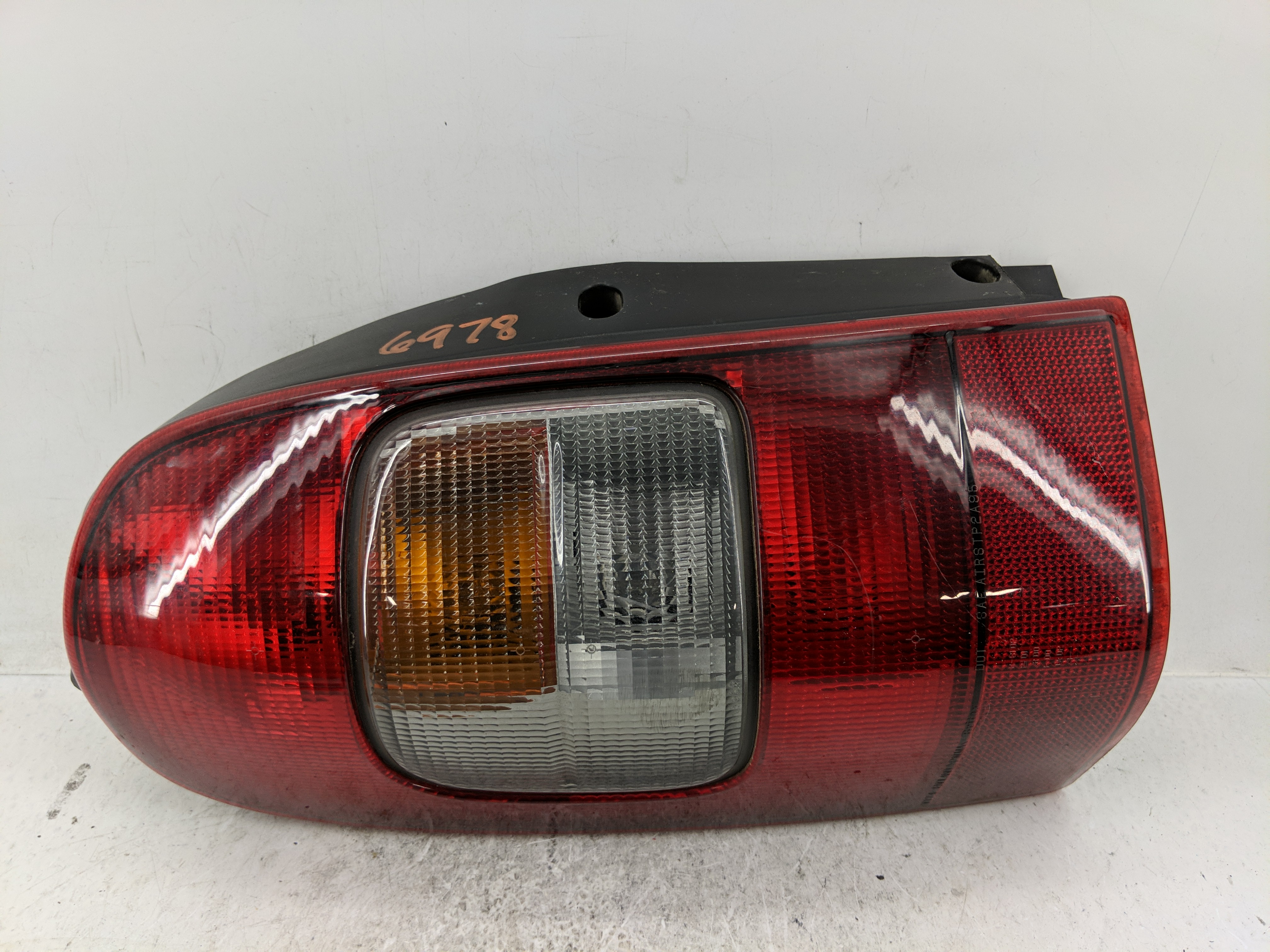 Picture of Pontiac Ventura Driver Left Side Tail Light Taillight Oem 1226431