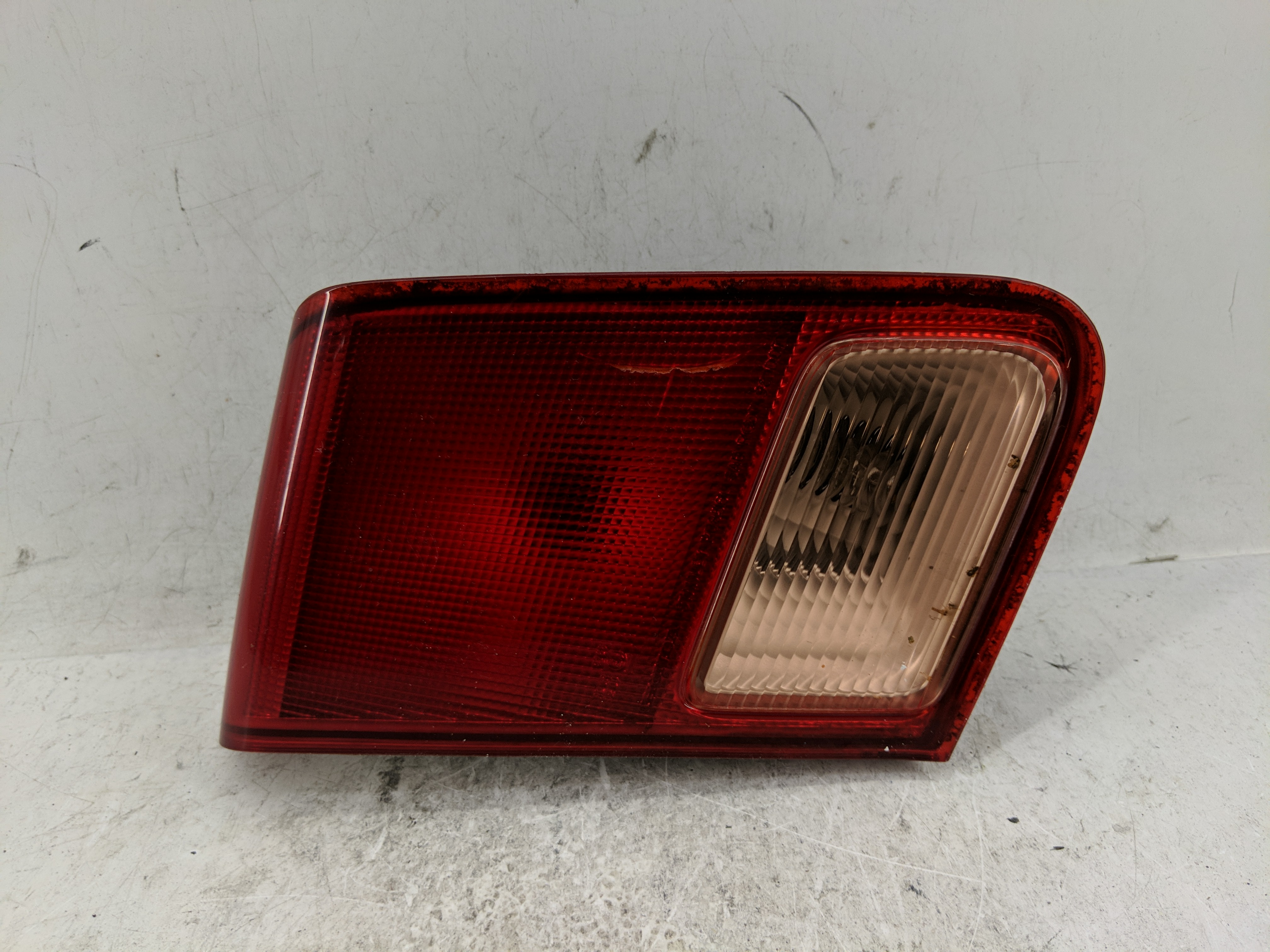 Picture of 2001-2002 Honda Civic Driver Left Side Tail Light Taillight Oem 1226434