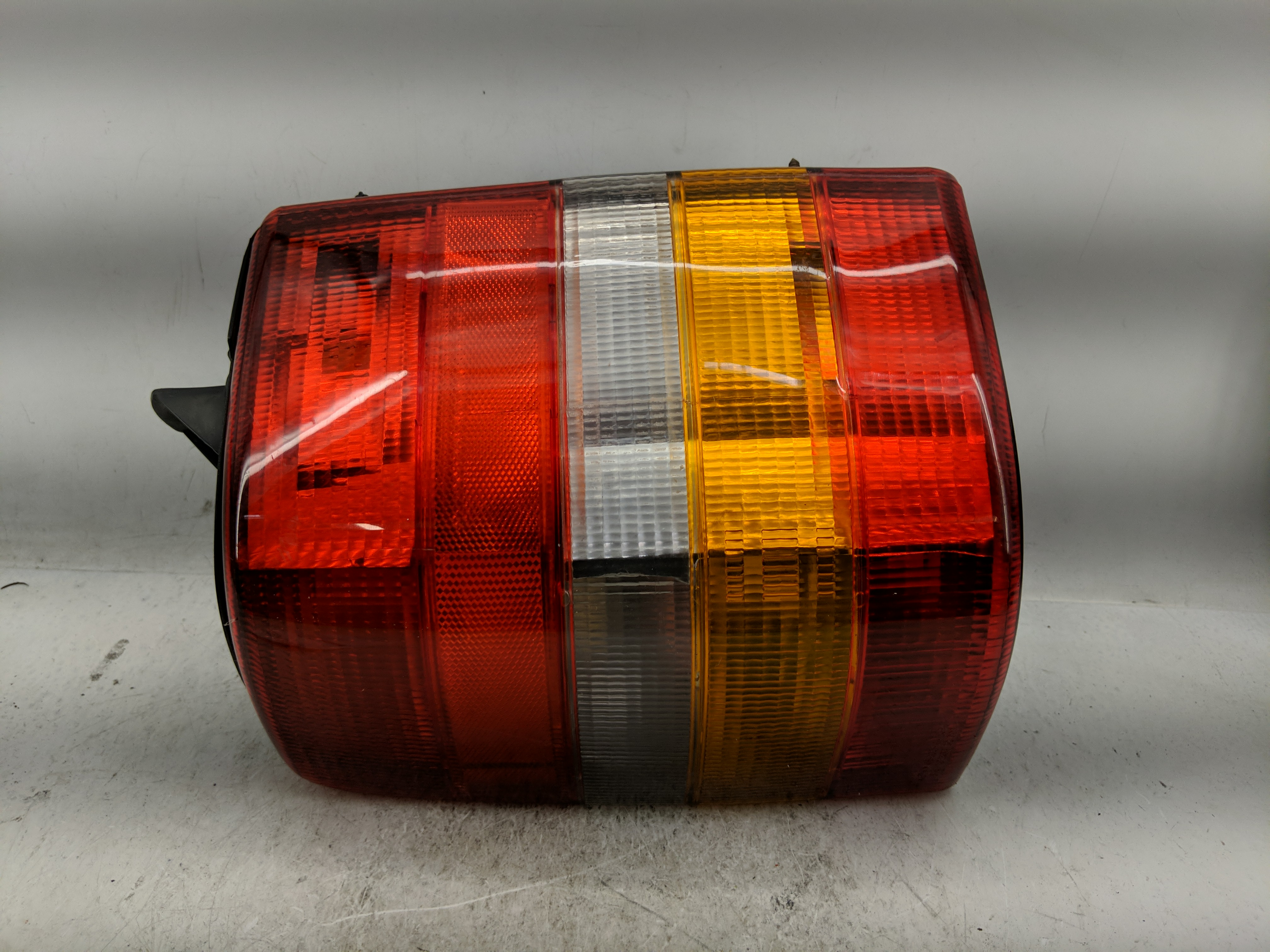 1993 Jeep Grand Cherokee Passenger Right Side Tail Light Taillight Oem 1226436 - Oemusedautoparts1.com