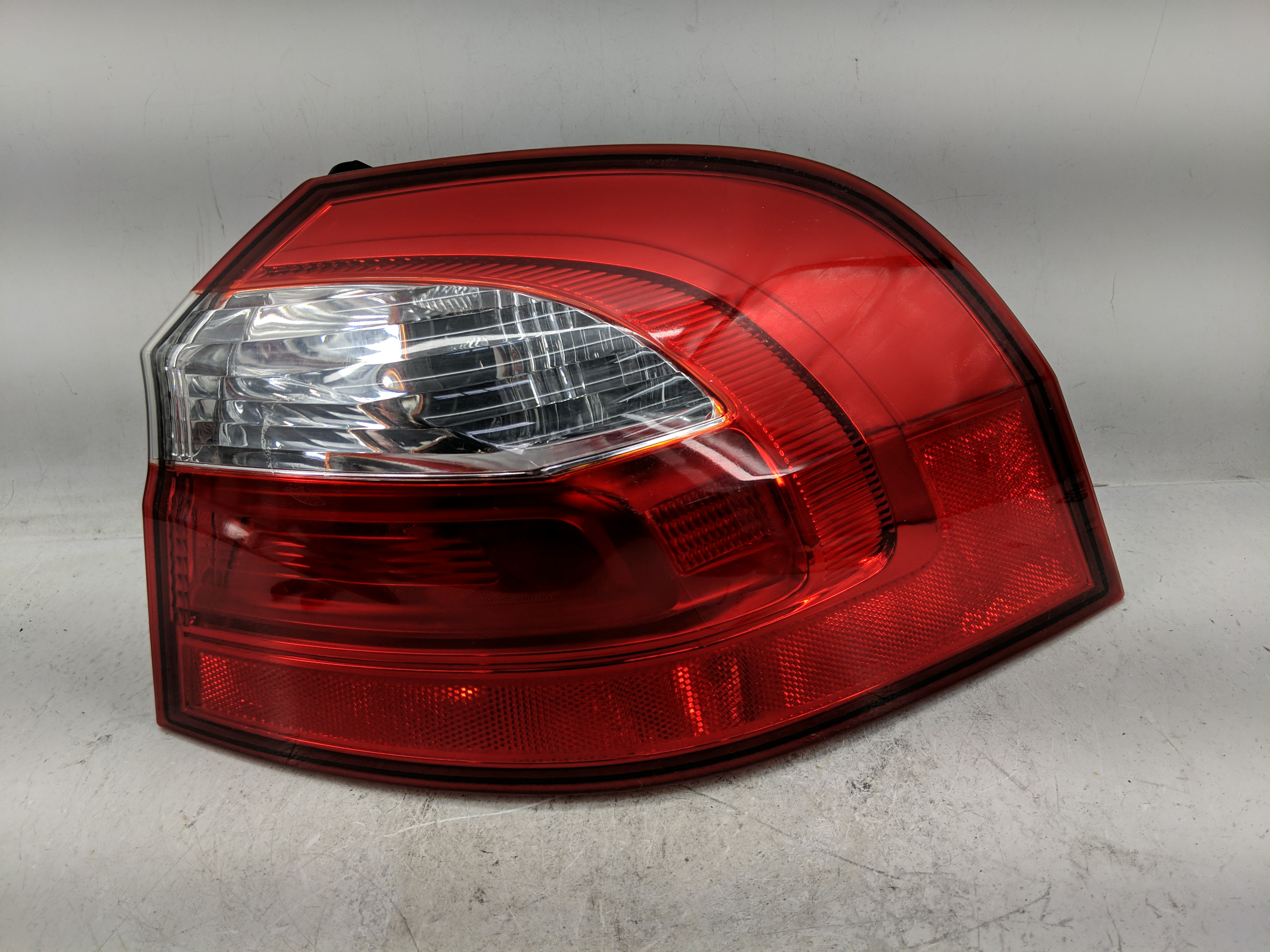 Picture of 2012-2017 Kia Rio Passenger Right Side Tail Light Taillight Oem 1226445