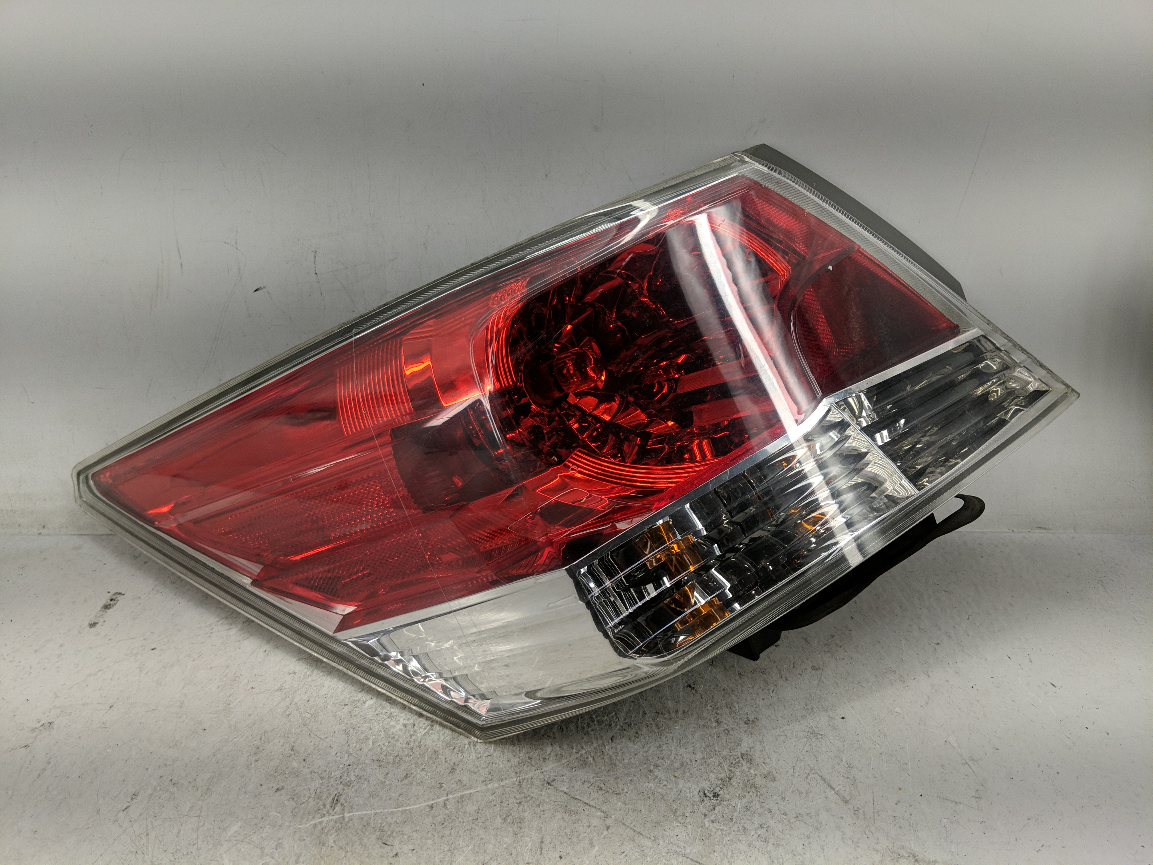 Picture of 2011-2012 Honda Accord Driver Left Side Tail Light Taillight Oem 1226446