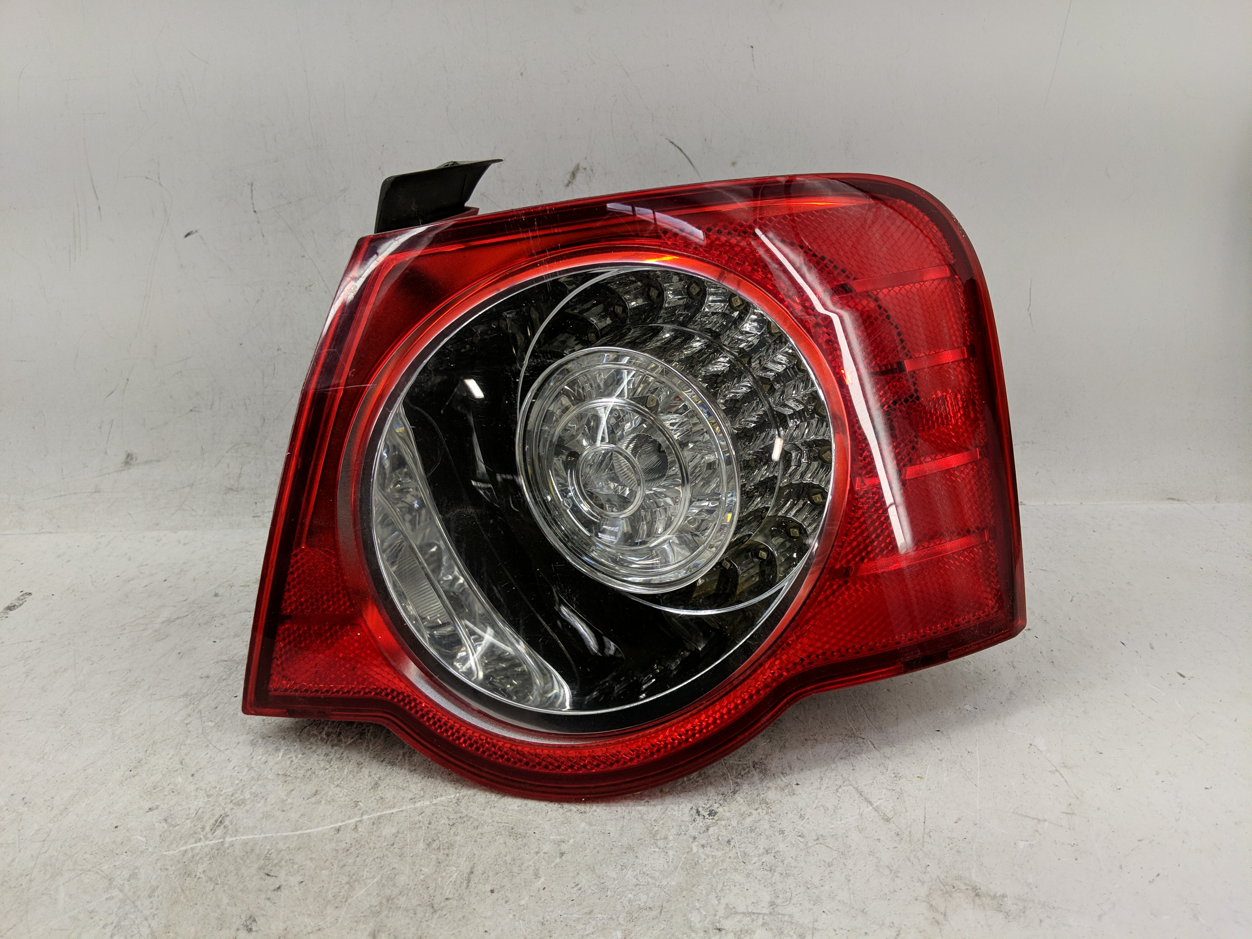 2006 Volkswagen Passat Passenger Right Side Tail Light Taillight Oem 1226449 - Oemusedautoparts1.com