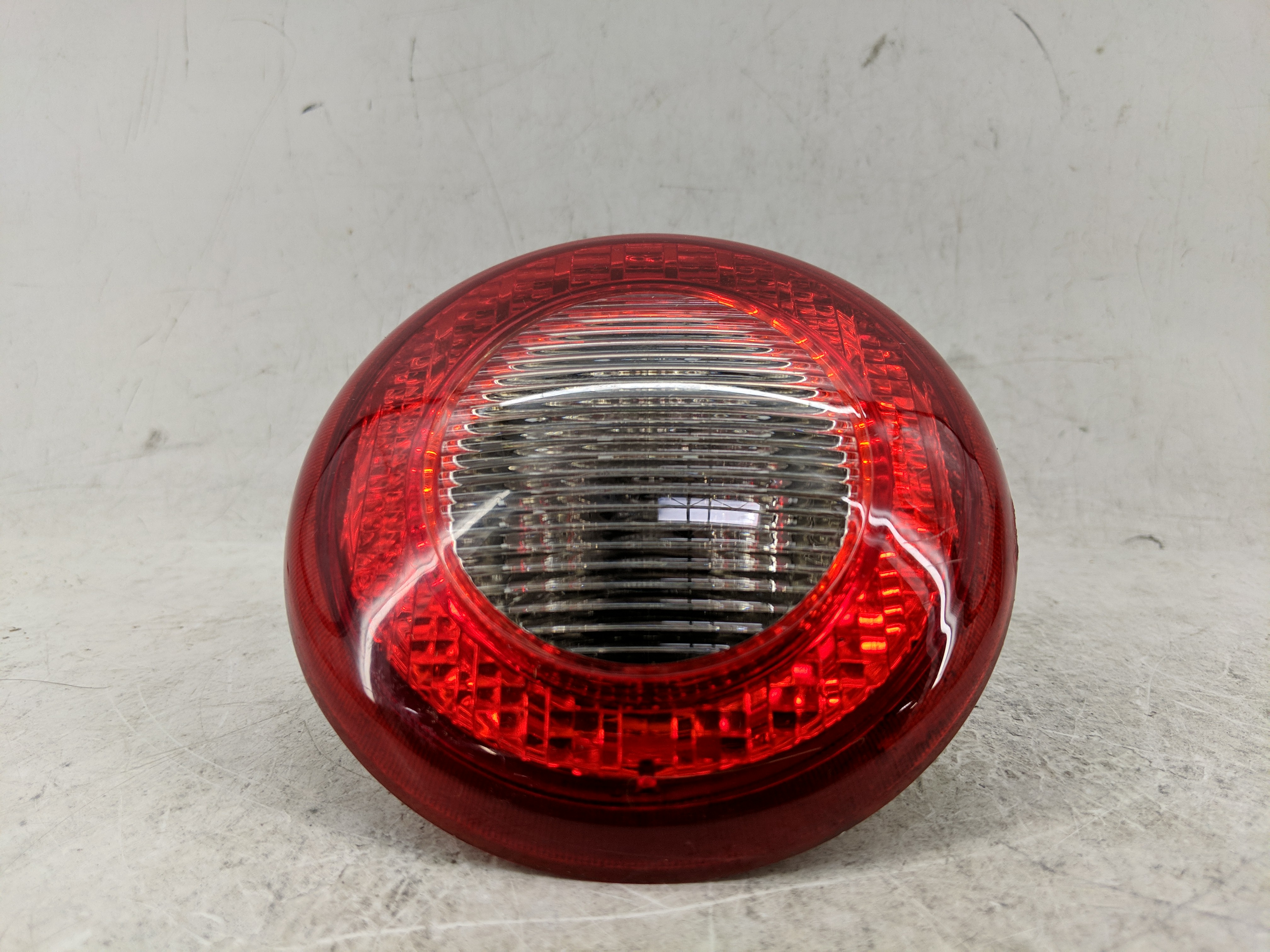 Picture of 2006-2011 Chevrolet Hhr Passenger Right Side Tail Light Taillight Oem 1226451