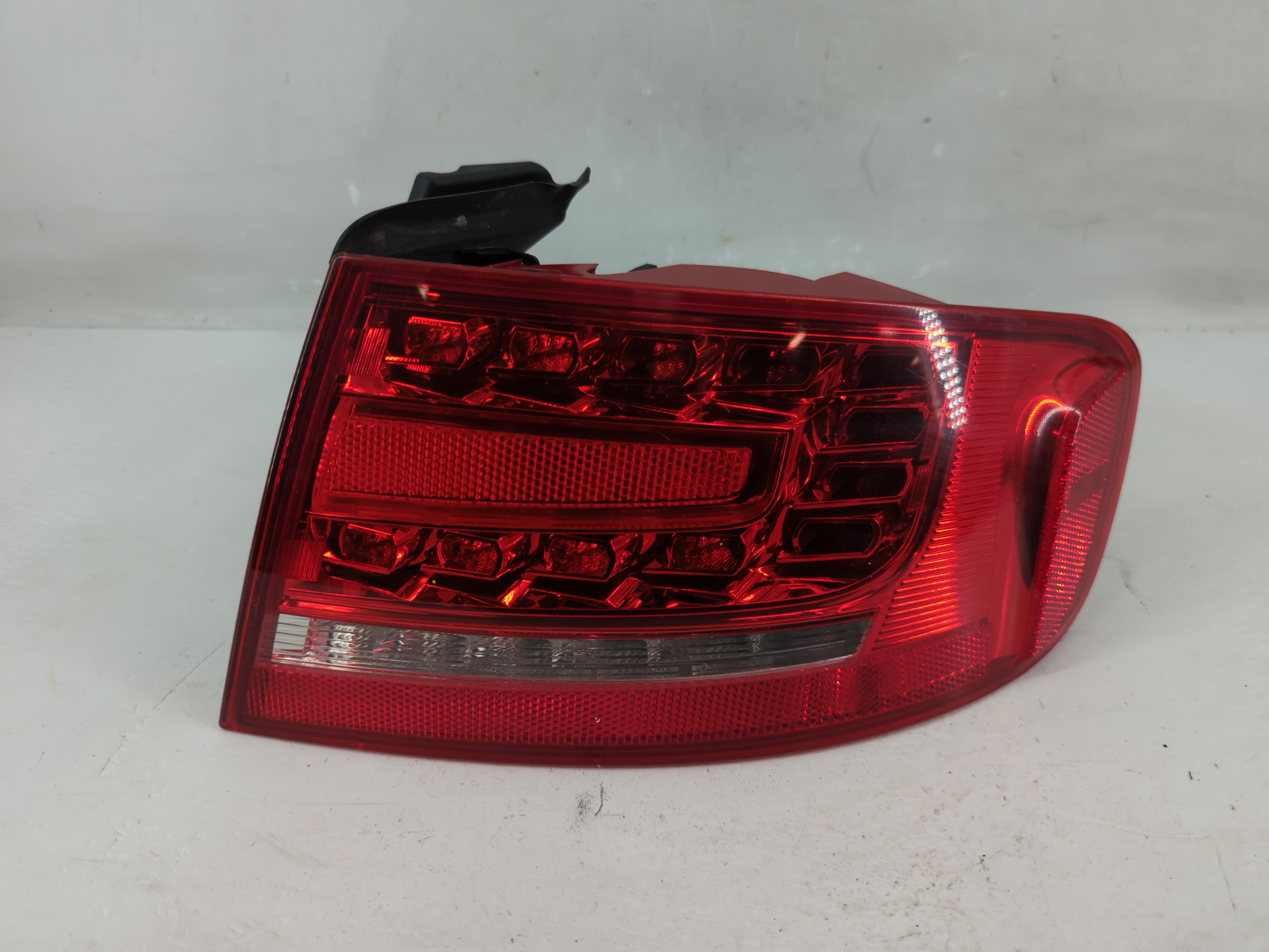Picture of 2010-2012 Audi A4 Driver Left Side Tail Light Taillight Oem 1226572