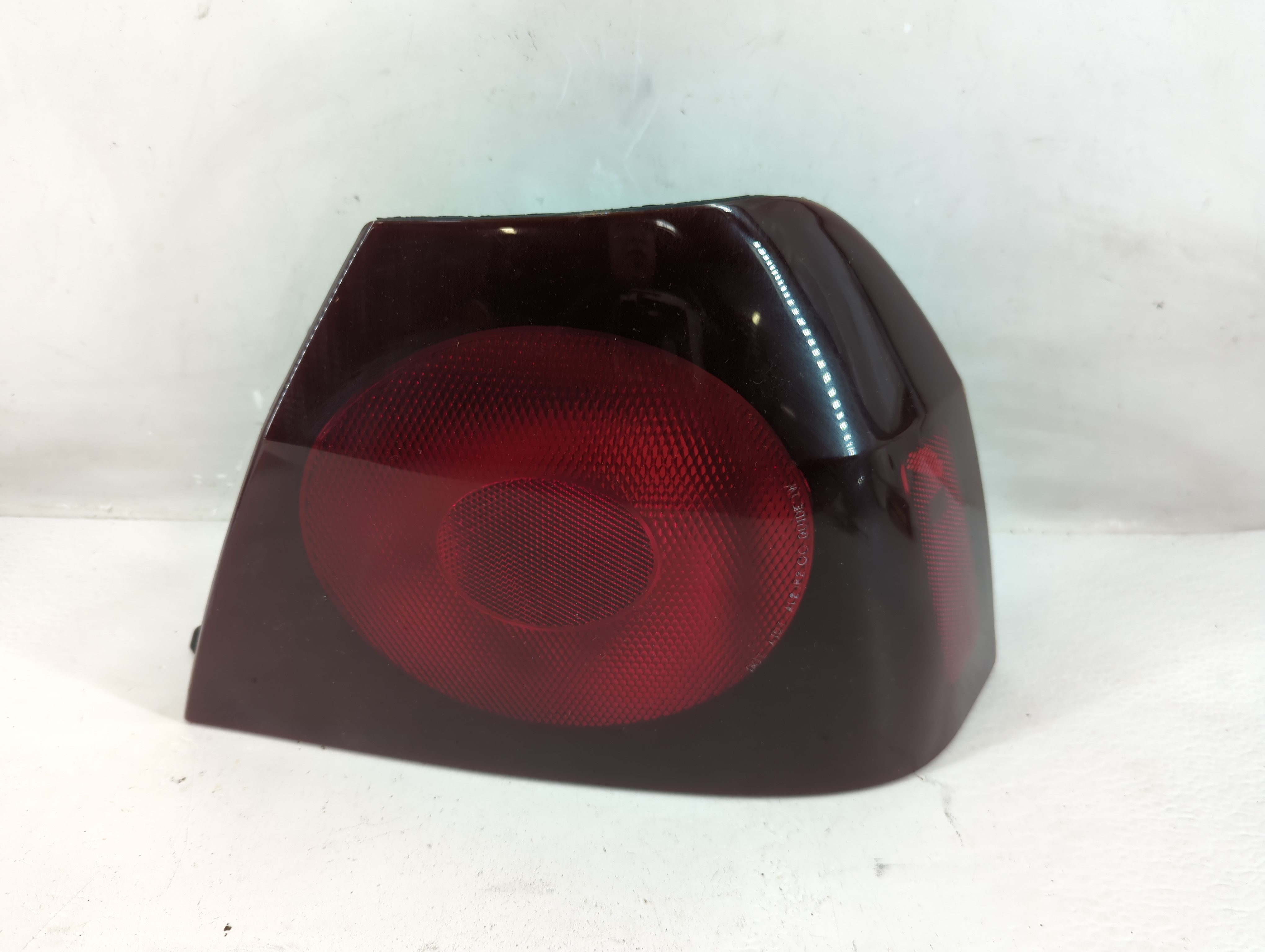 2004-2005 Chevrolet Impala Driver Left Side Tail Light Taillight Oem 1226573 - Oemusedautoparts1.com