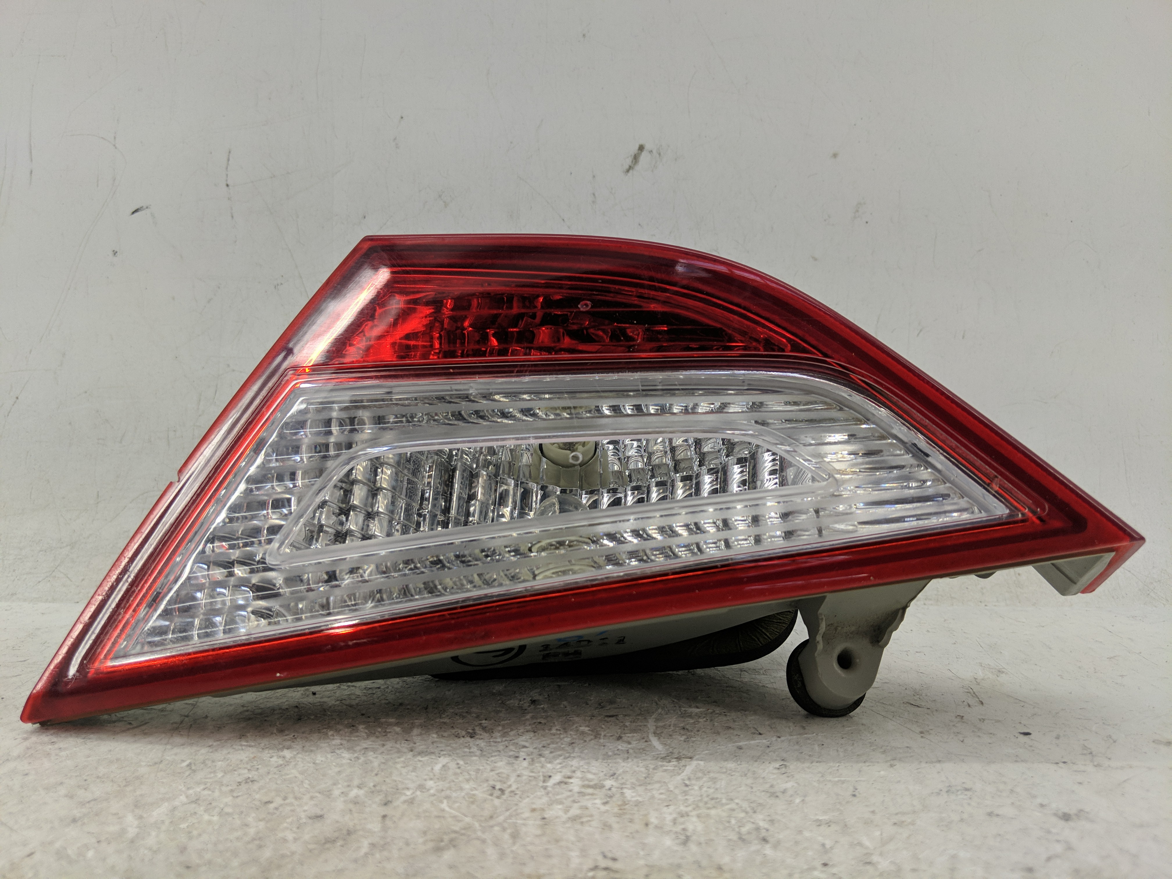 2011-2014 Hyundai Sonata Passenger Right Side Tail Light Taillight Oem 1226629 - Oemusedautoparts1.com