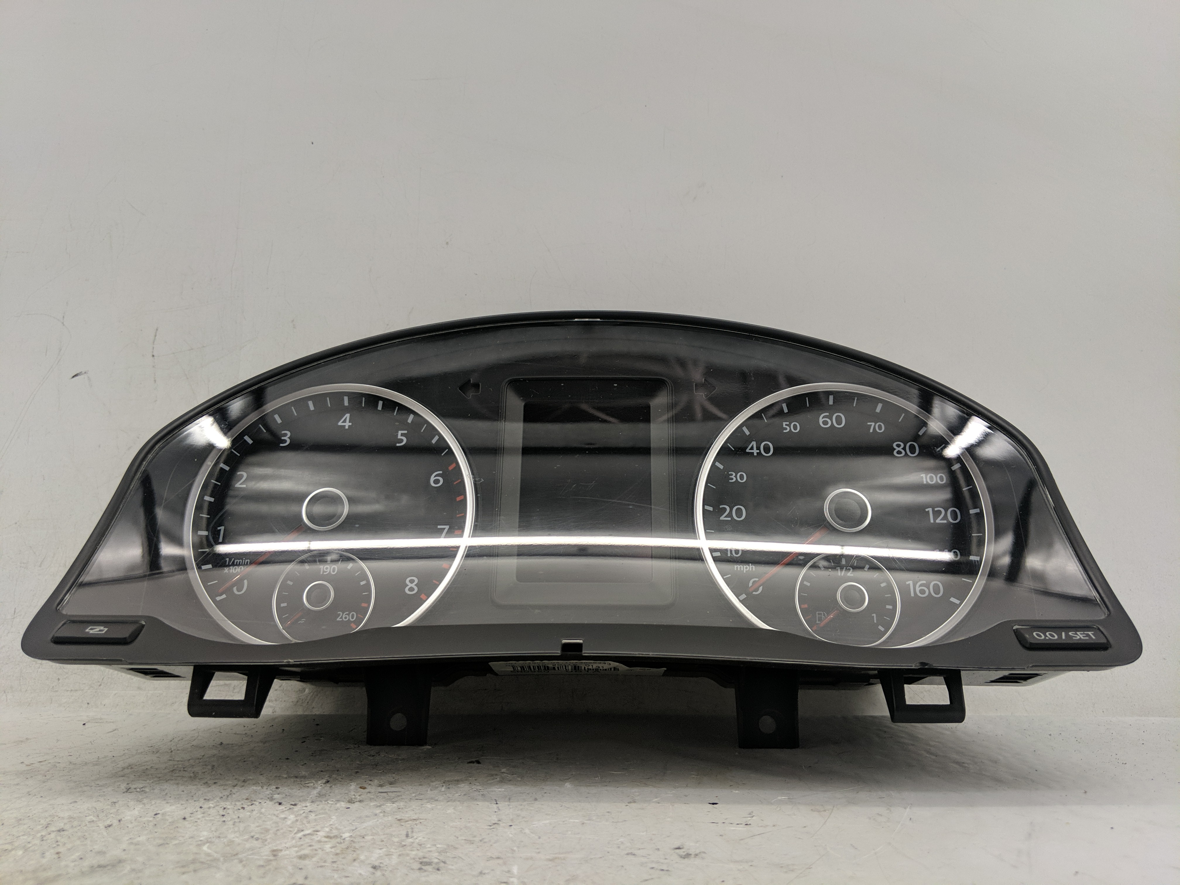 Picture of 2010-2010 Volkswagen Tiguan Speedometer Instrument Cluster Gauges 1226638