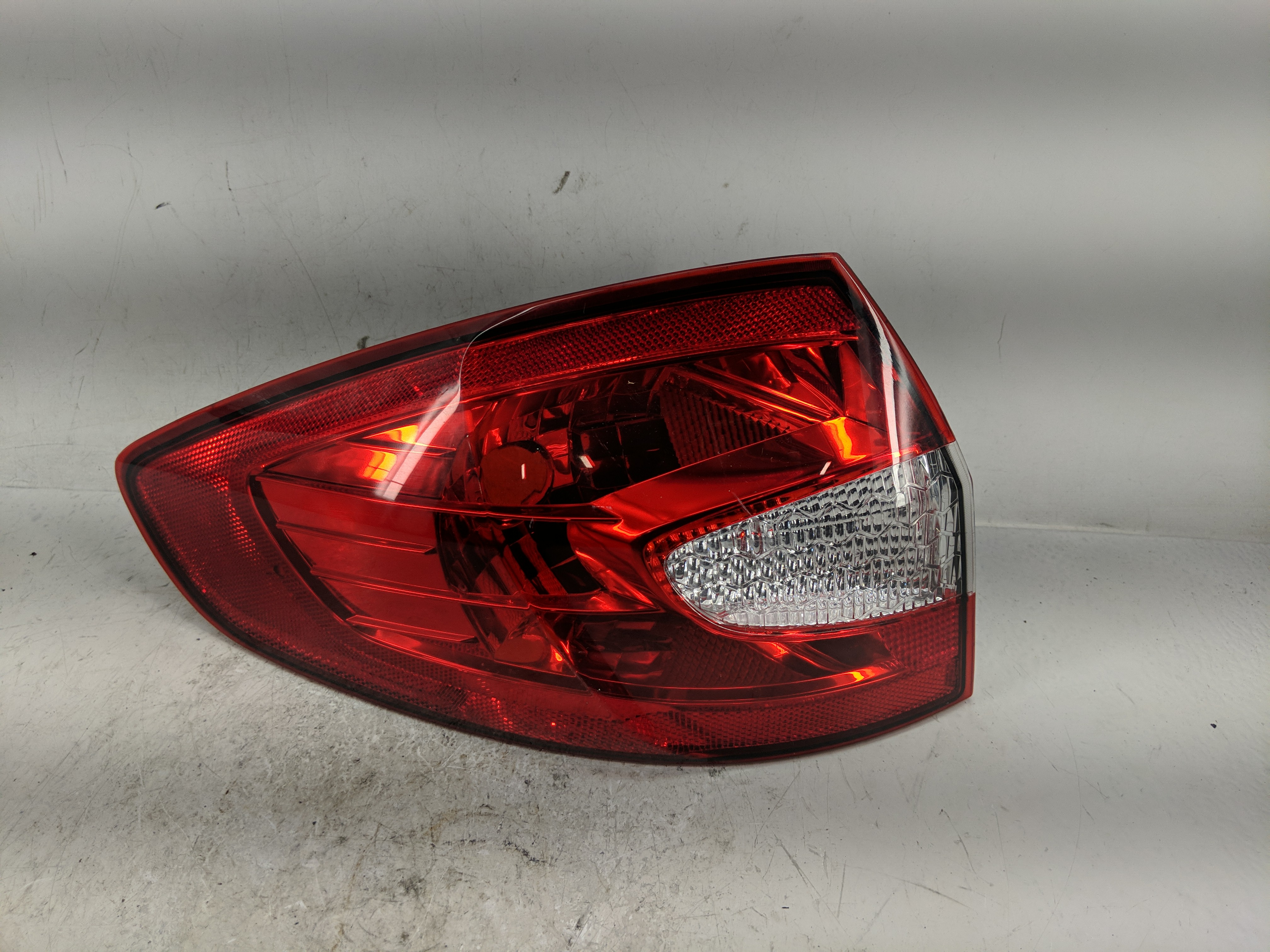 Picture of 2011-2013 Ford Fiesta Driver Left Side Tail Light Taillight Oem 1226667