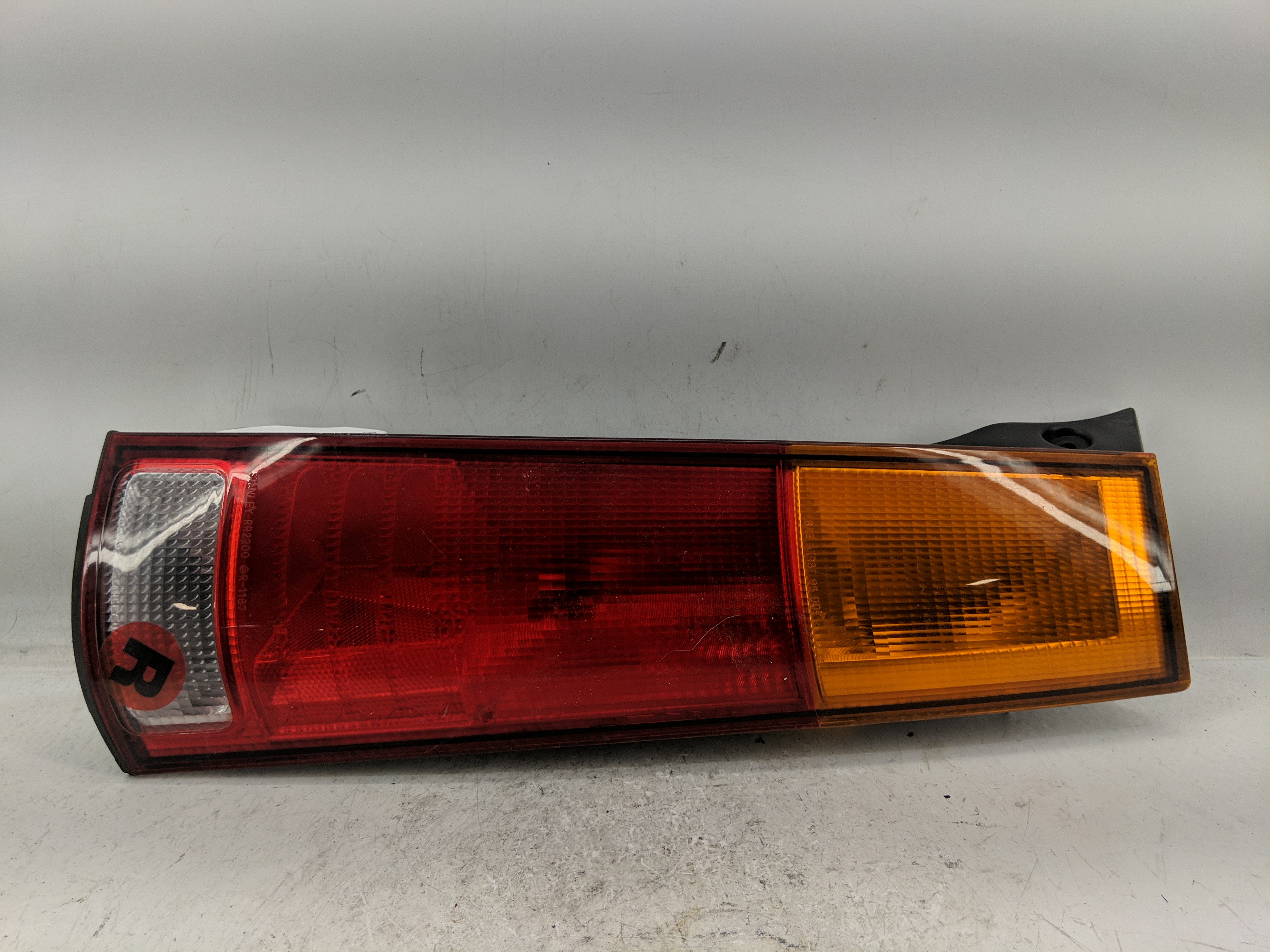 1997-2001 Honda Cr-v Passenger Right Side Tail Light Taillight Oem 1226759 - Oemusedautoparts1.com