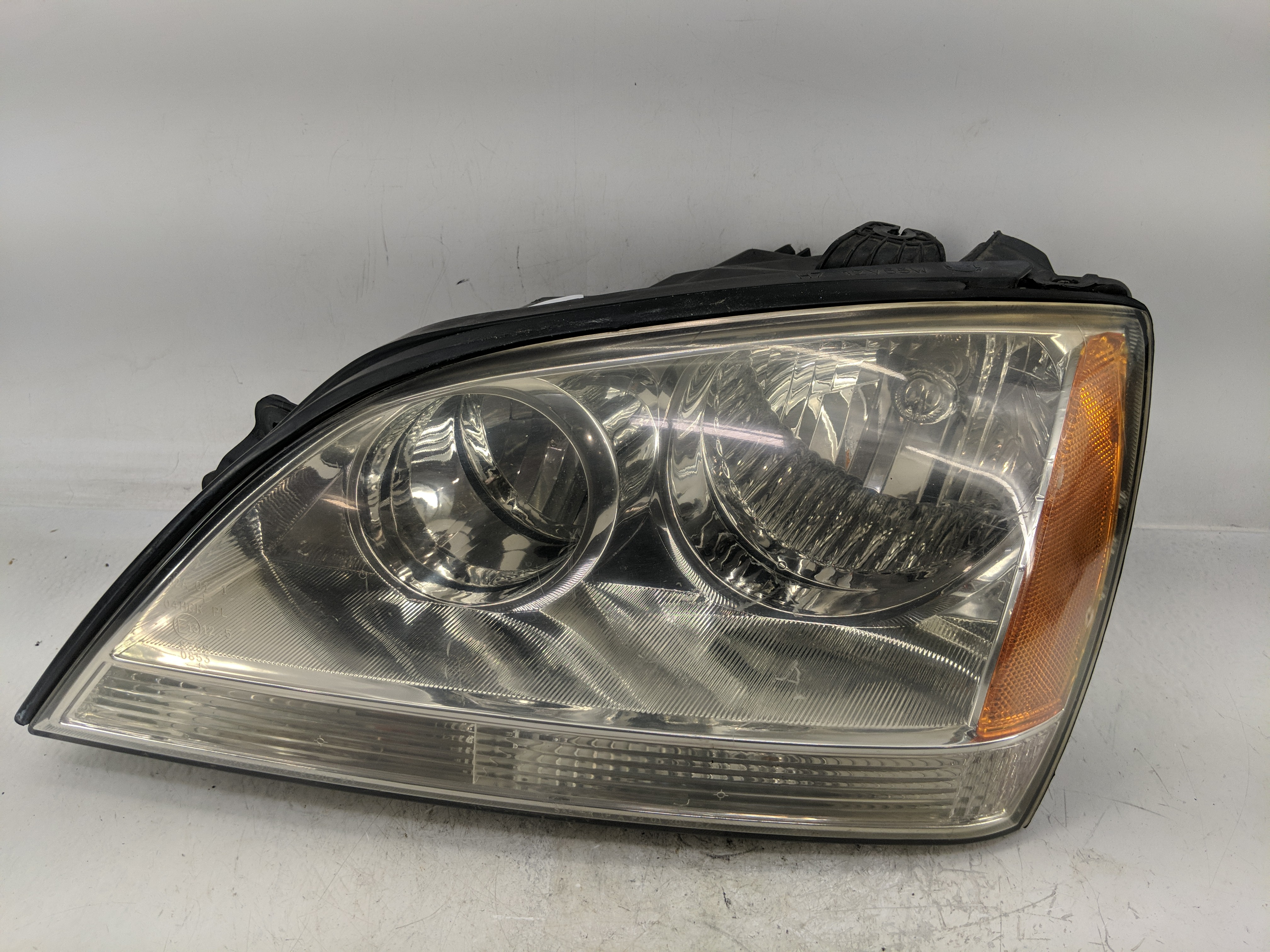 Picture of 2003-2004 Kia Sorento Driver Left Oem Head Light Headlight Lamp 1226766
