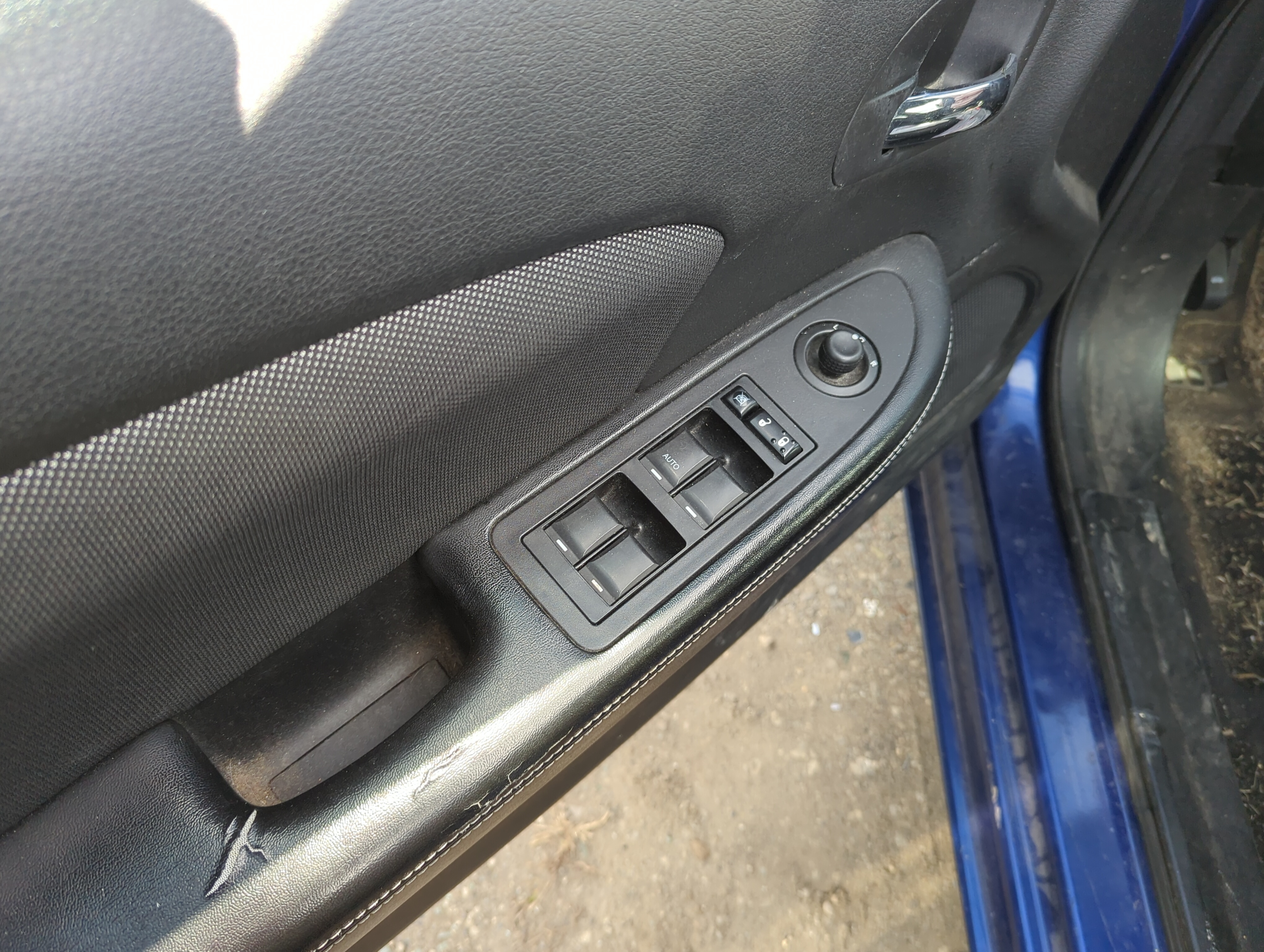 2008-2014 Dodge Avenger Driver Left Door Master Power Window Switch 1226989 - Oemusedautoparts1.com