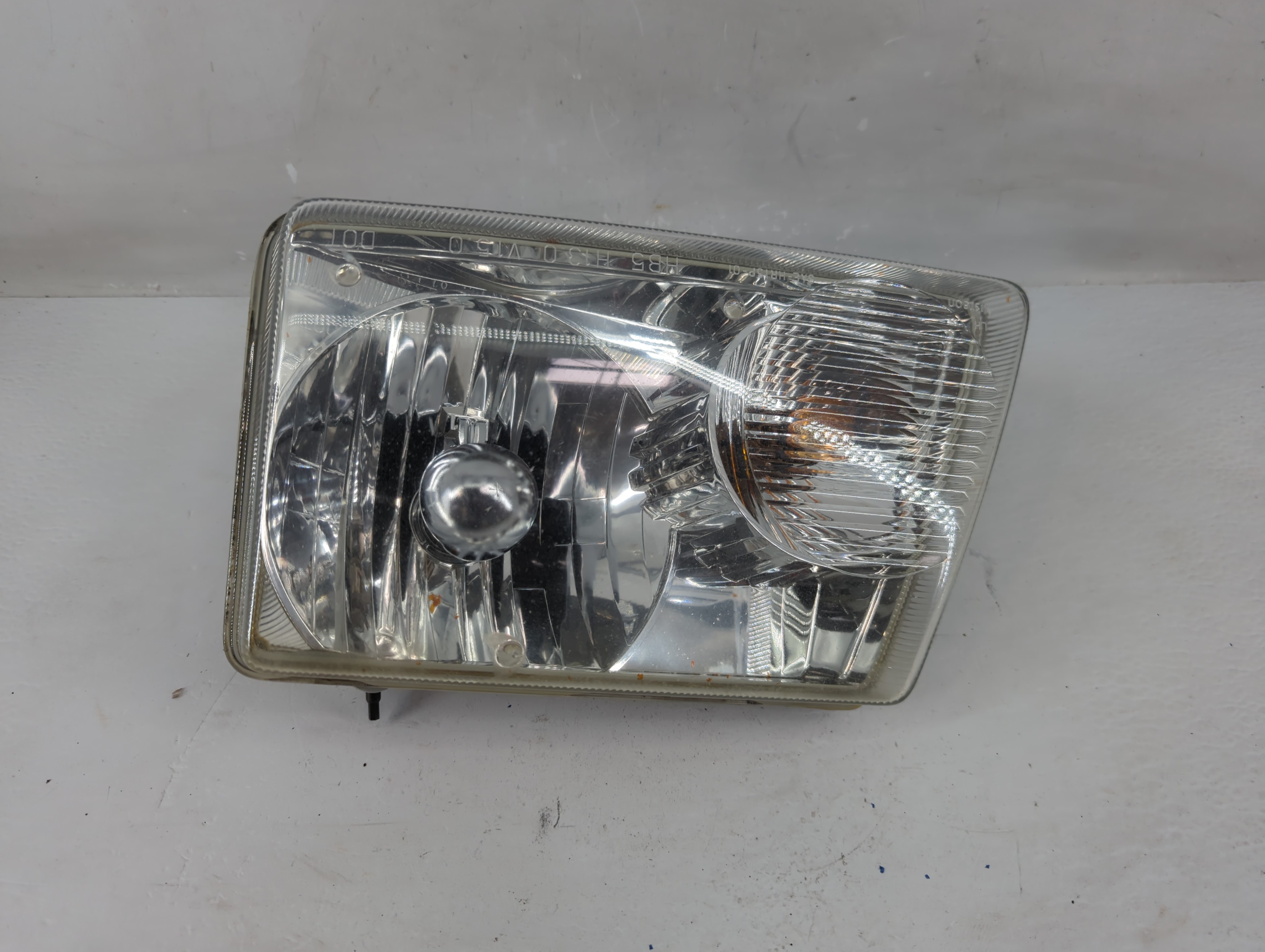Picture of 2001-2011 Ford Ranger Driver Left Oem Head Light Headlight Lamp 1227432
