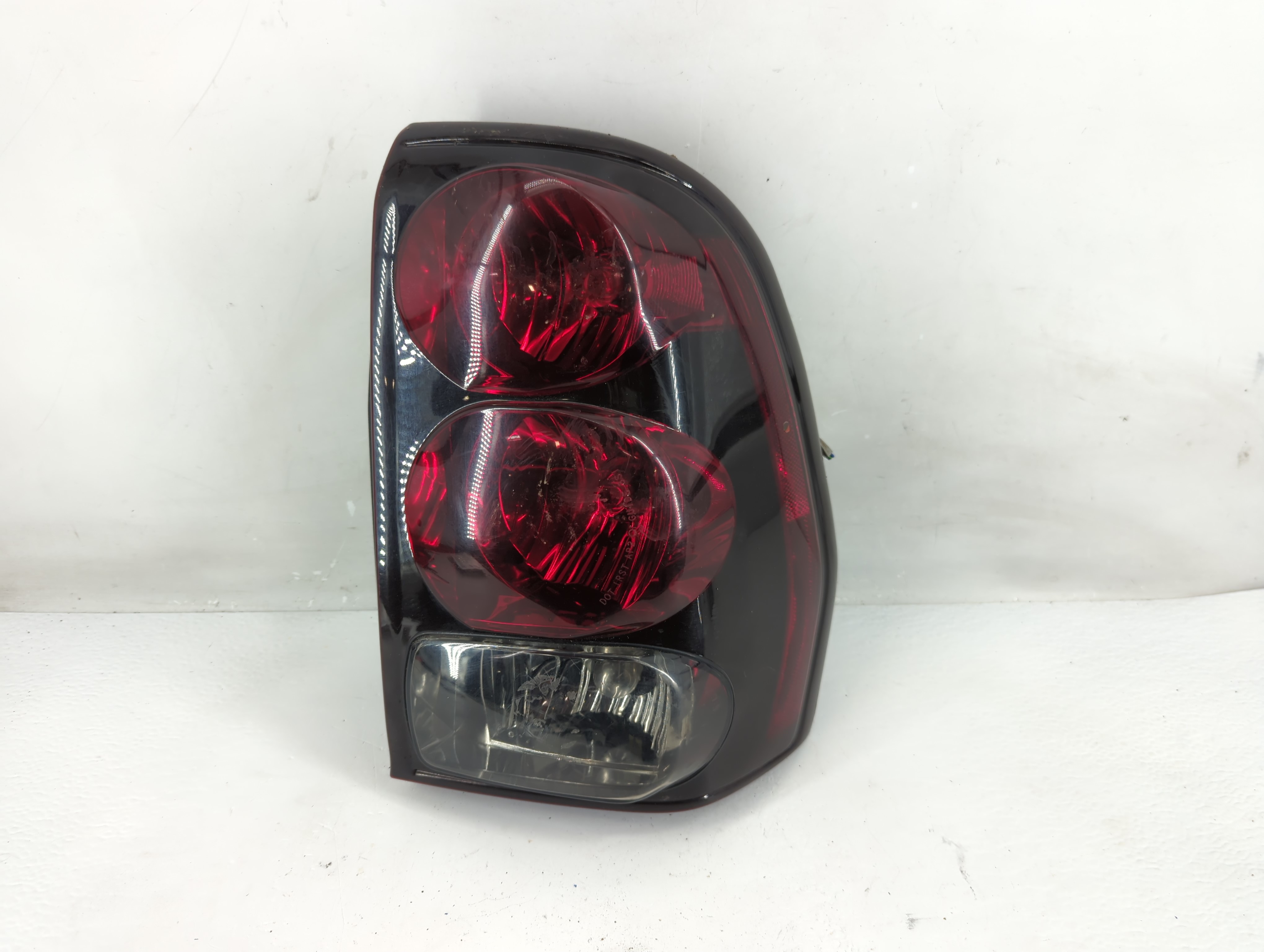 2002 Chevrolet Trailblazer Passenger Right Side Tail Light Taillight Oem 1227433 - Oemusedautoparts1.com