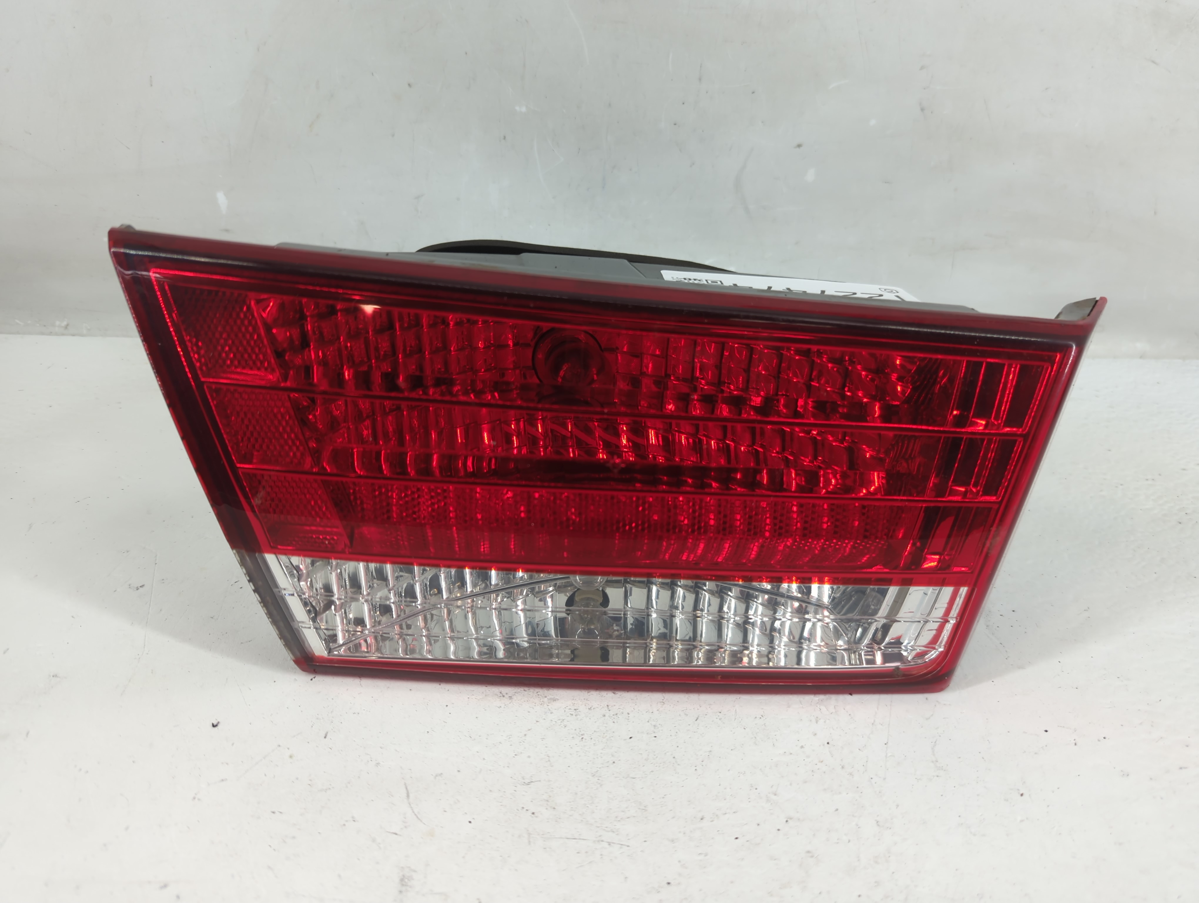 2006-2008 Hyundai Sonata Driver Left Side Tail Light Taillight Oem 1227474 - Oemusedautoparts1.com