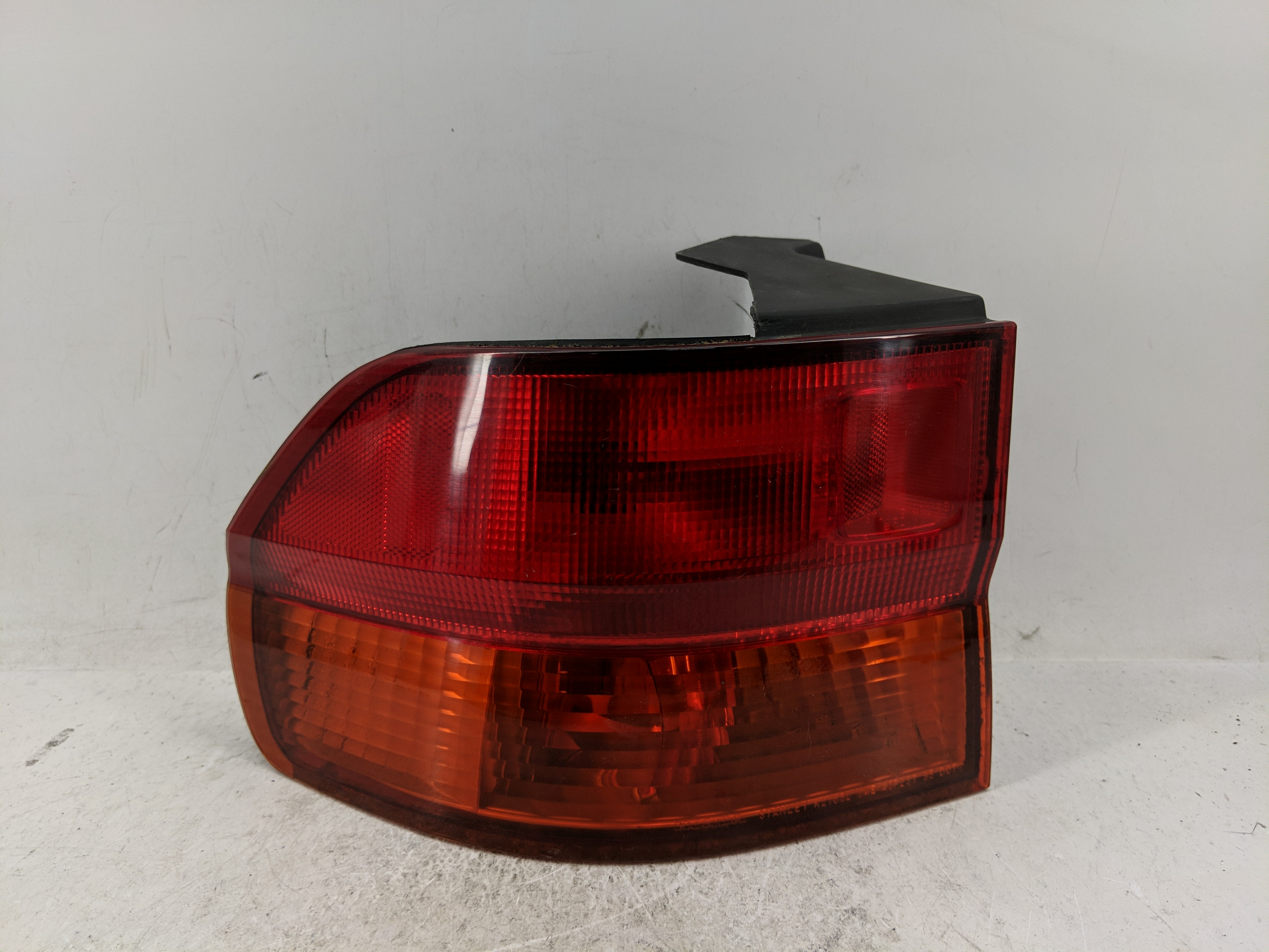 Picture of 1999-2001 Honda Odyssey Driver Left Side Tail Light Taillight Oem 1227479