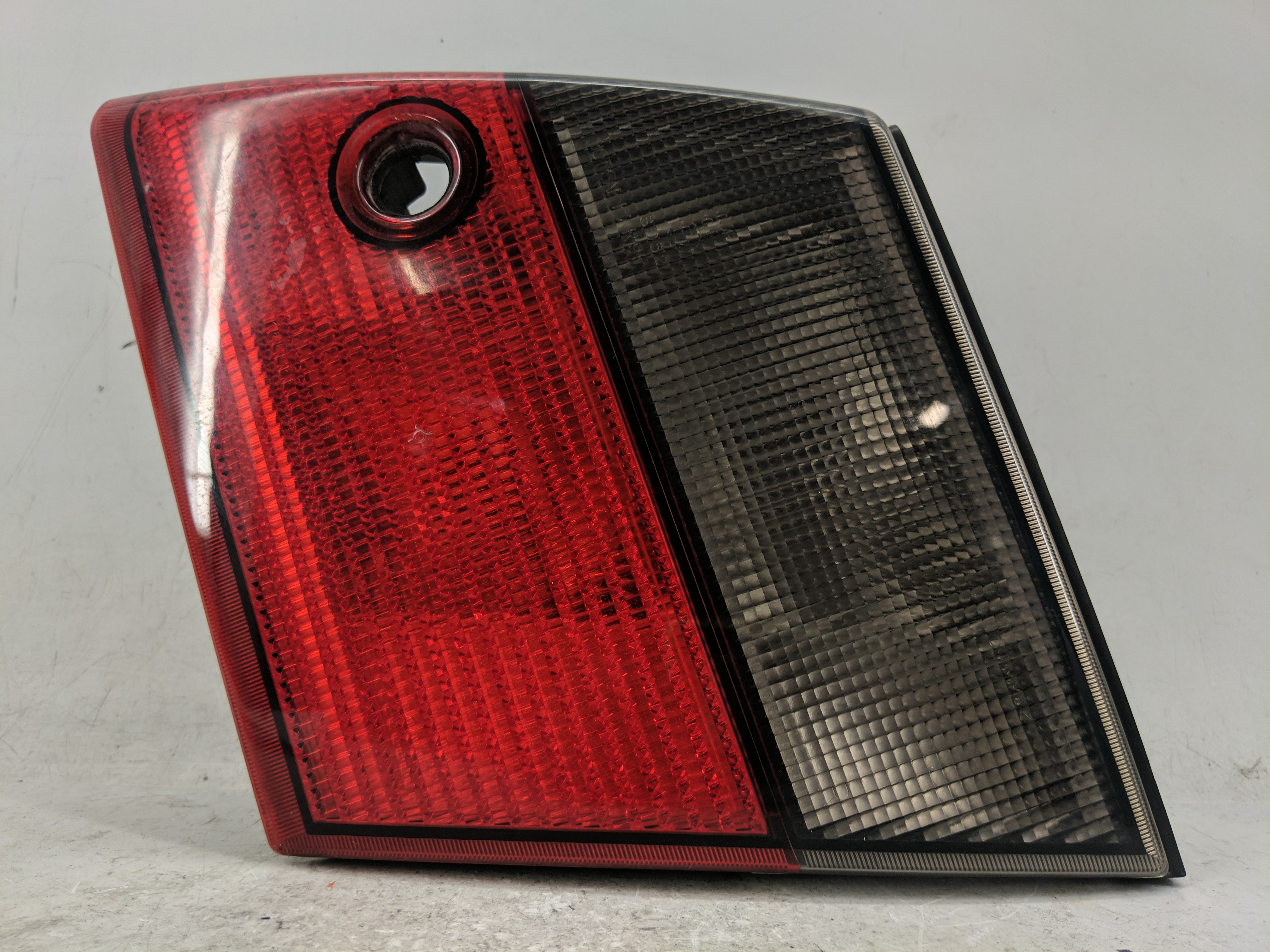 1999-2001 Saab 9-5 Passenger Right Side Tail Light Taillight Oem 1227737 - Oemusedautoparts1.com