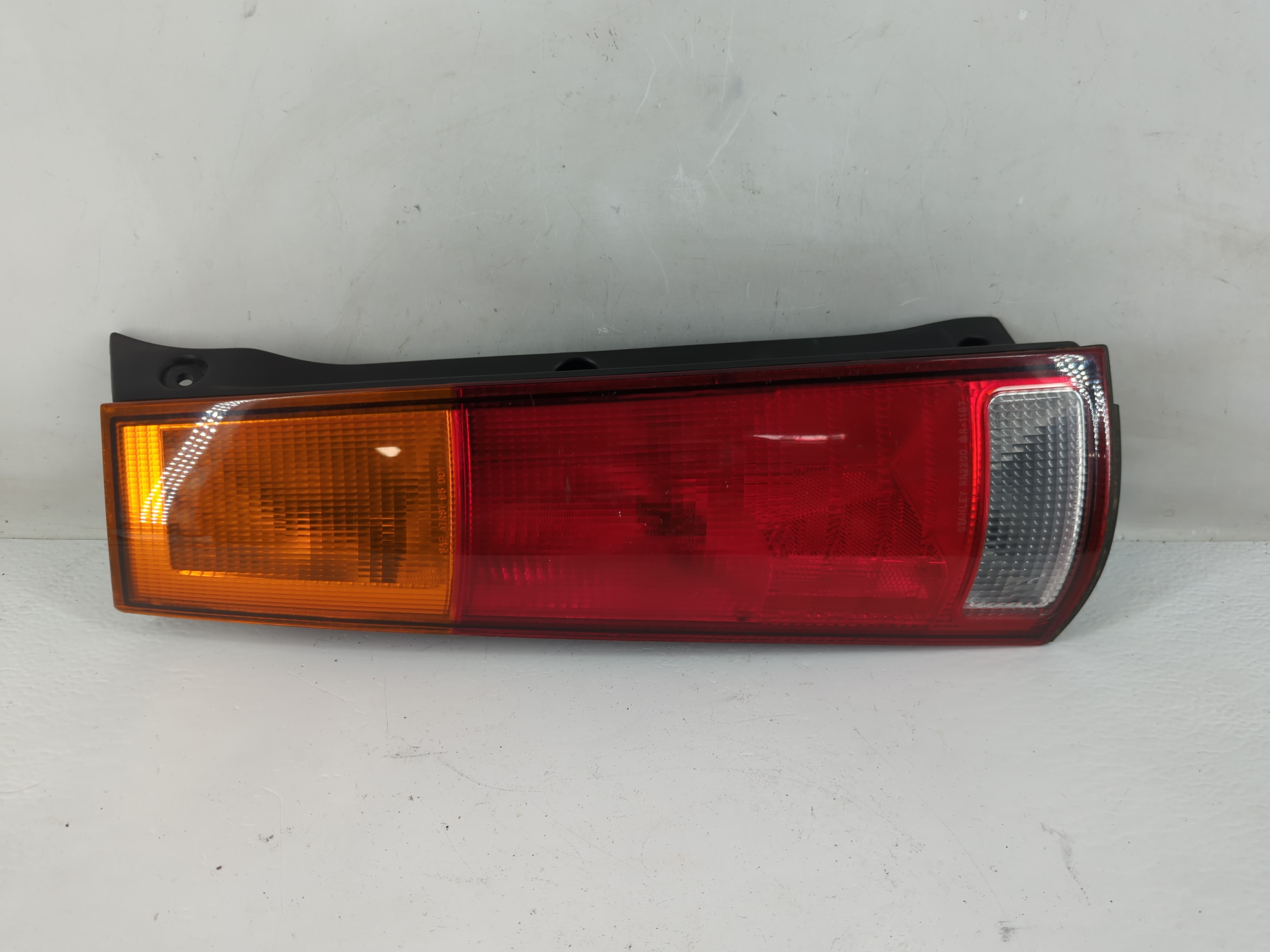 1997-2001 Honda Cr-v Driver Left Side Tail Light Taillight Oem 1227801 - Oemusedautoparts1.com