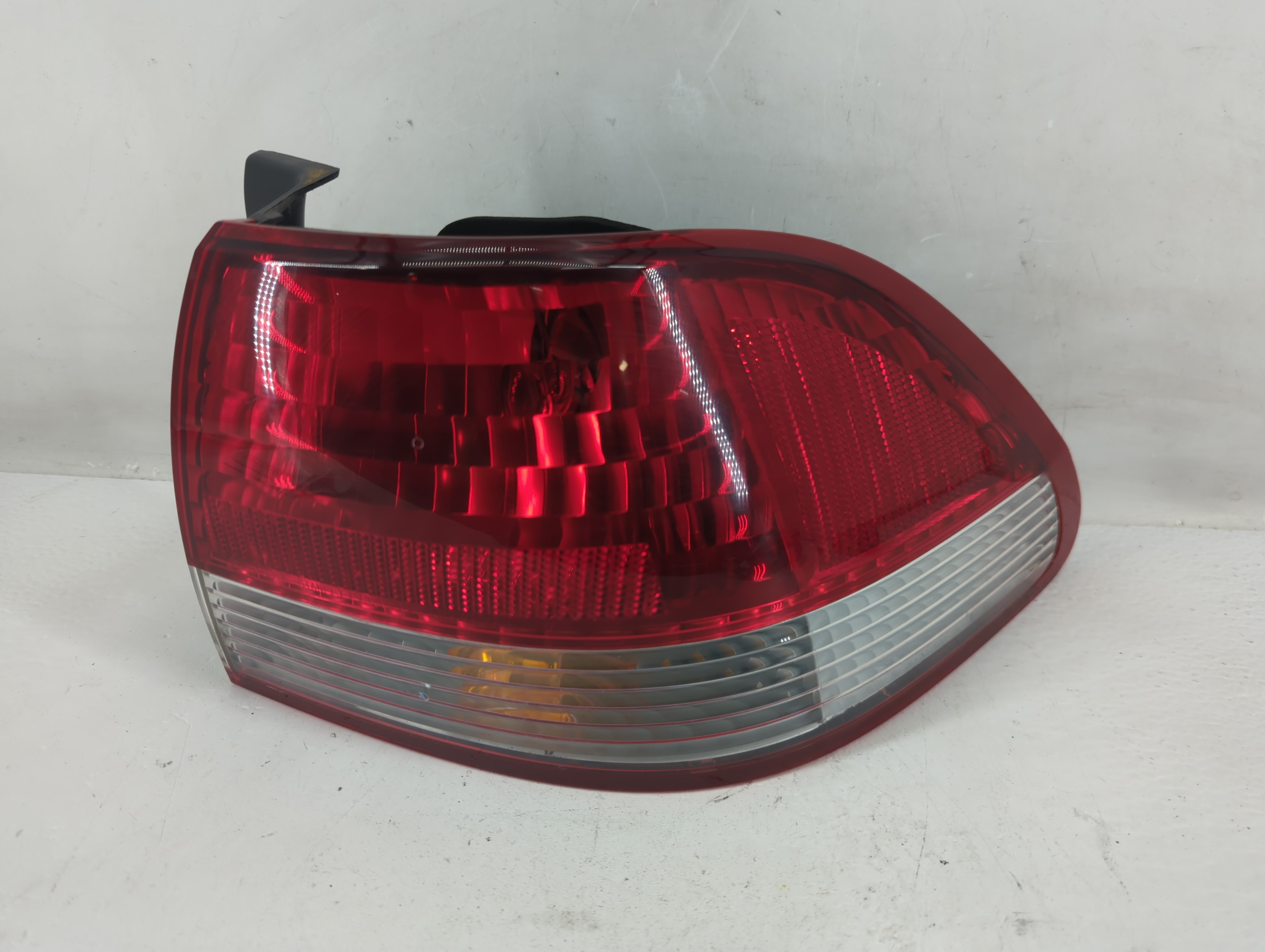 Picture of 2001-2002 Honda Accord Passenger Right Side Tail Light Taillight Oem 1227808