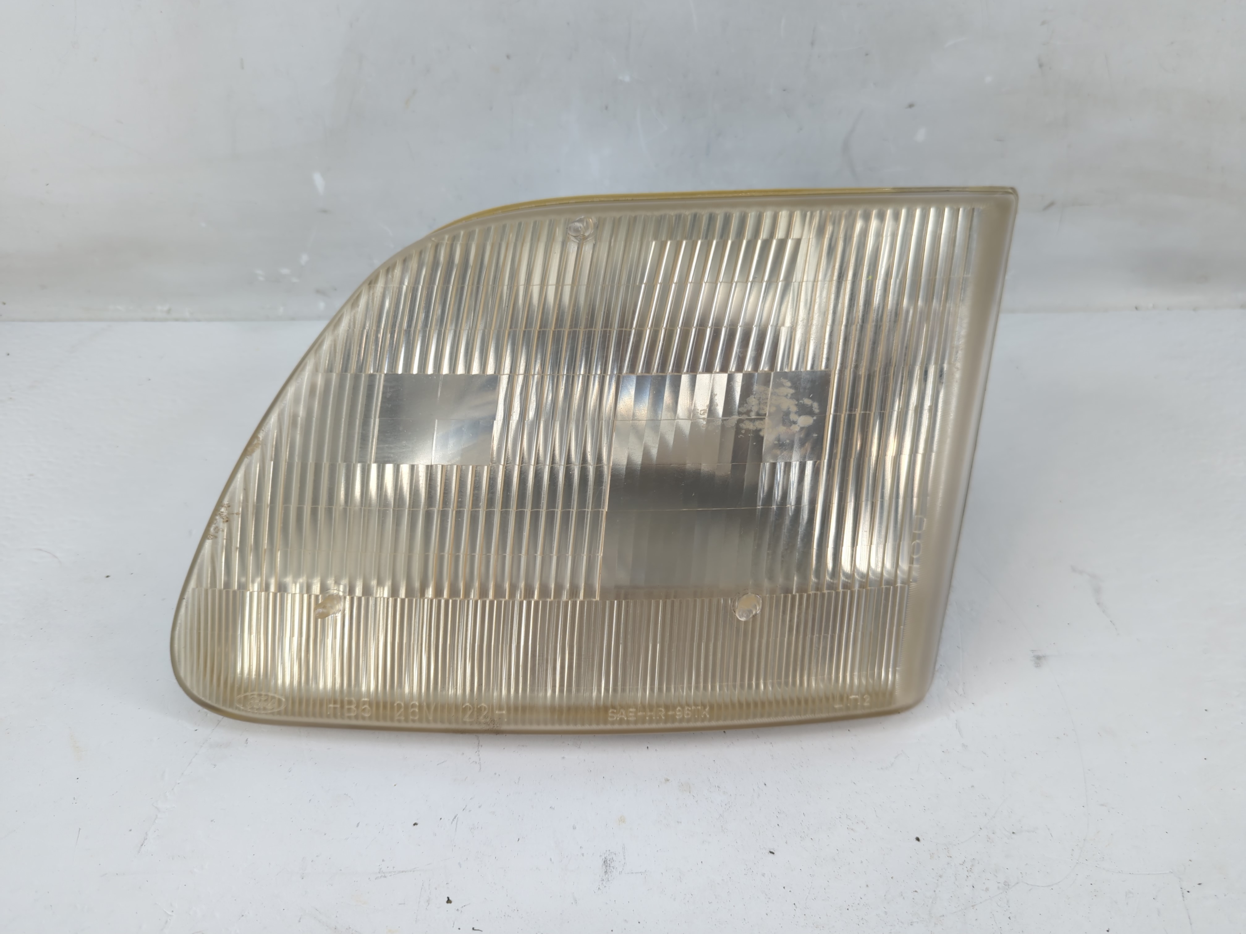 1997-2003 Ford F-150 Driver Left Oem Head Light Headlight Lamp 1227823 - Oemusedautoparts1.com