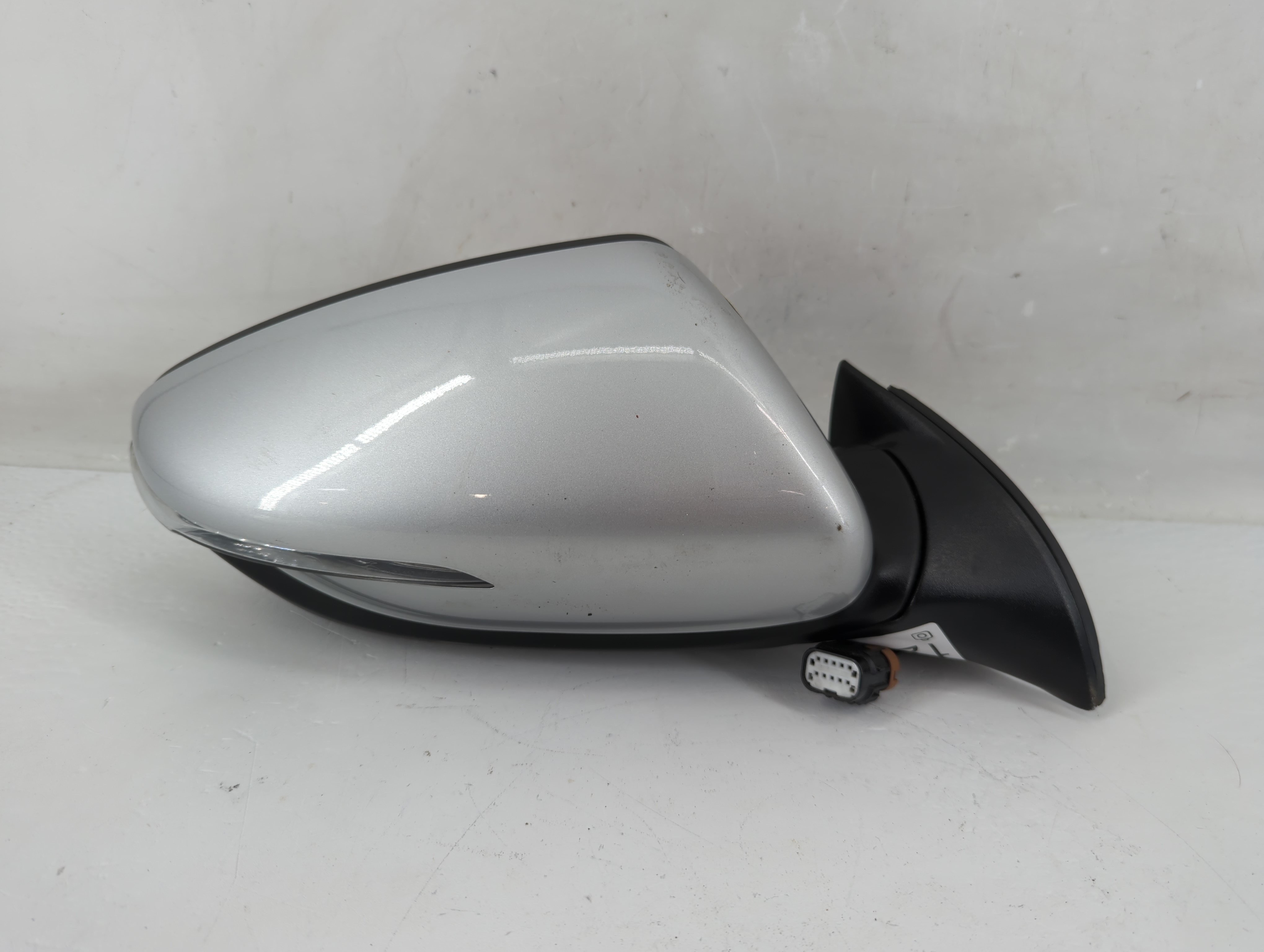 Picture of 2014-2016 Kia Forte Passenger Right Side View Power Door Mirror Silver 1227826