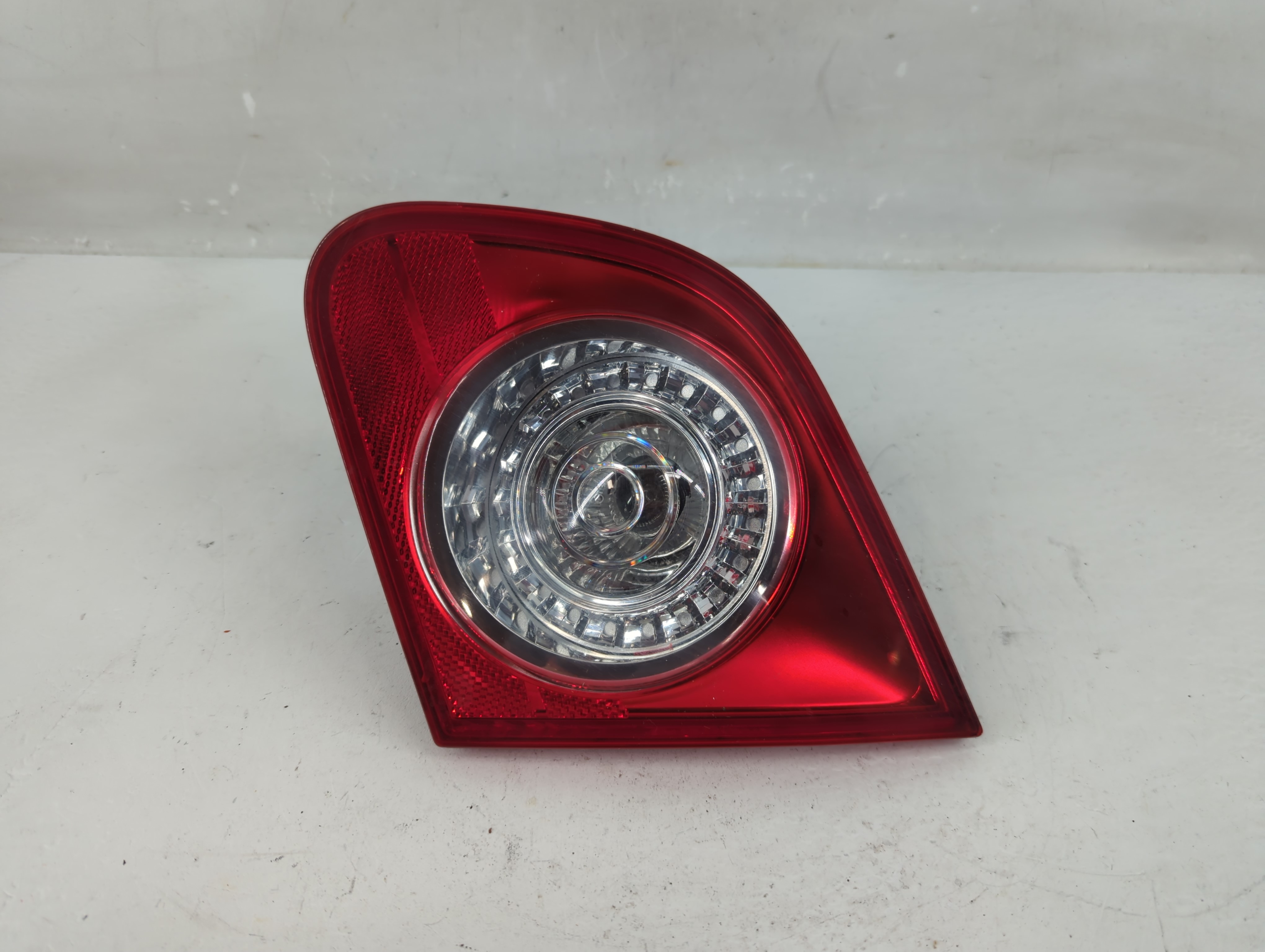 2006 Volkswagen Passat Passenger Right Side Tail Light Taillight Oem 1227896 - Oemusedautoparts1.com